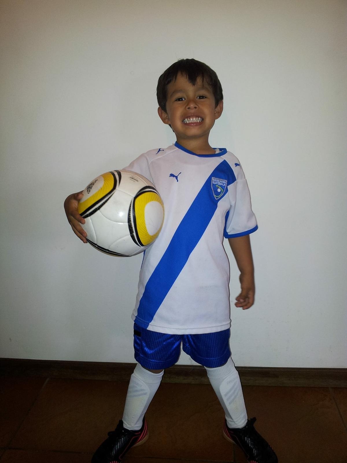 Support Alejandro's Try out for Guatemala U17 National Team campaign photo, 4 of 8