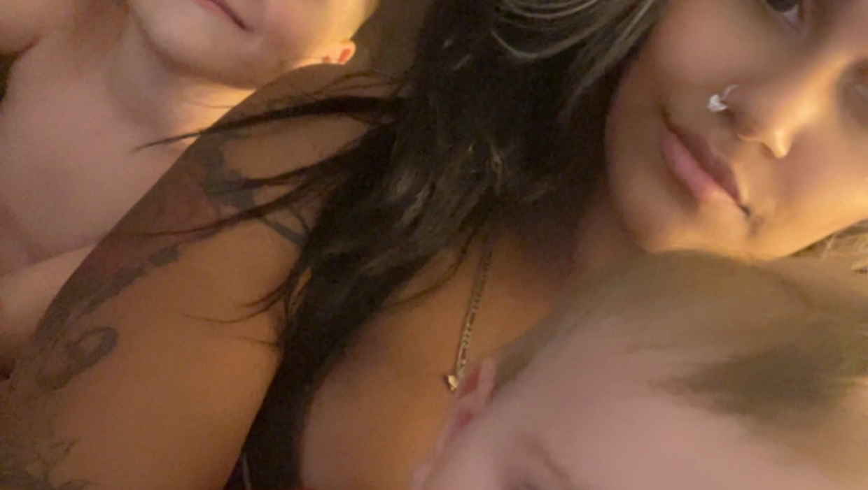 Help a Single Mom Keep Her Family Housed pinned link photo