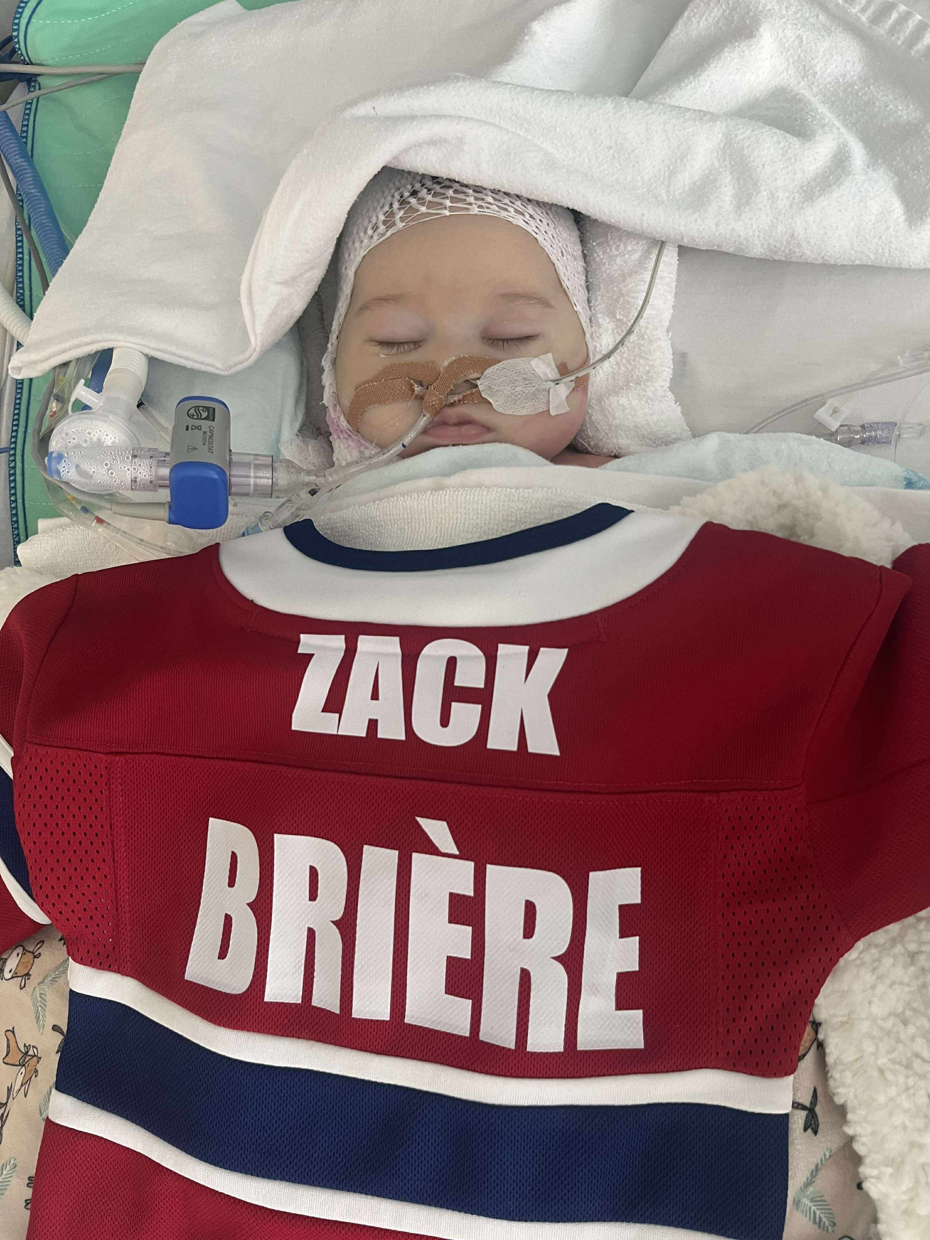 Le petit Zack se bat pour respirer aidons-le et sa famille campaign photo, 6 of 8