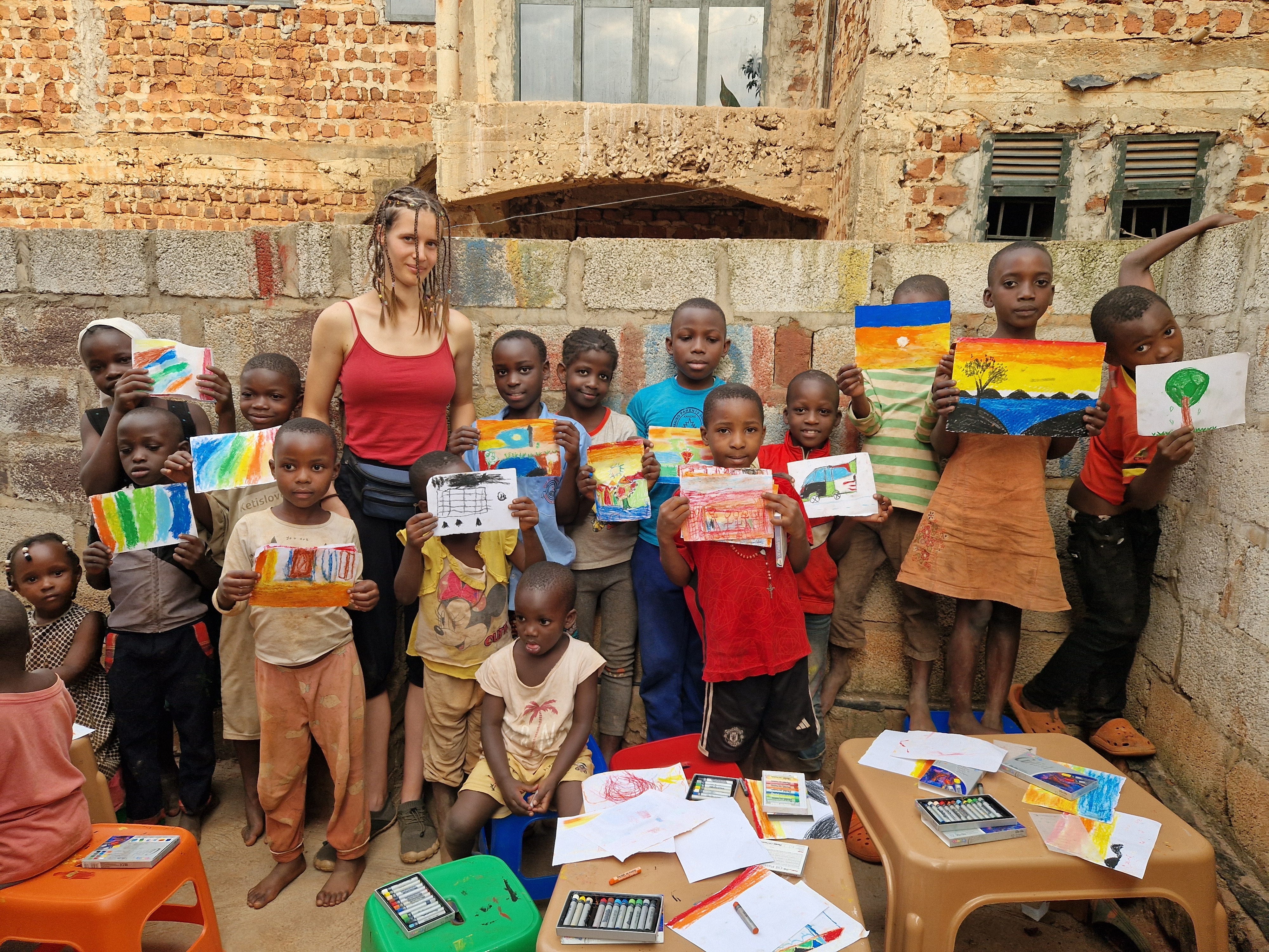 Kampagnen-Foto für Urgent Help for Christmas Party; Art Supplies, Meals & Gifts, 6 von 8