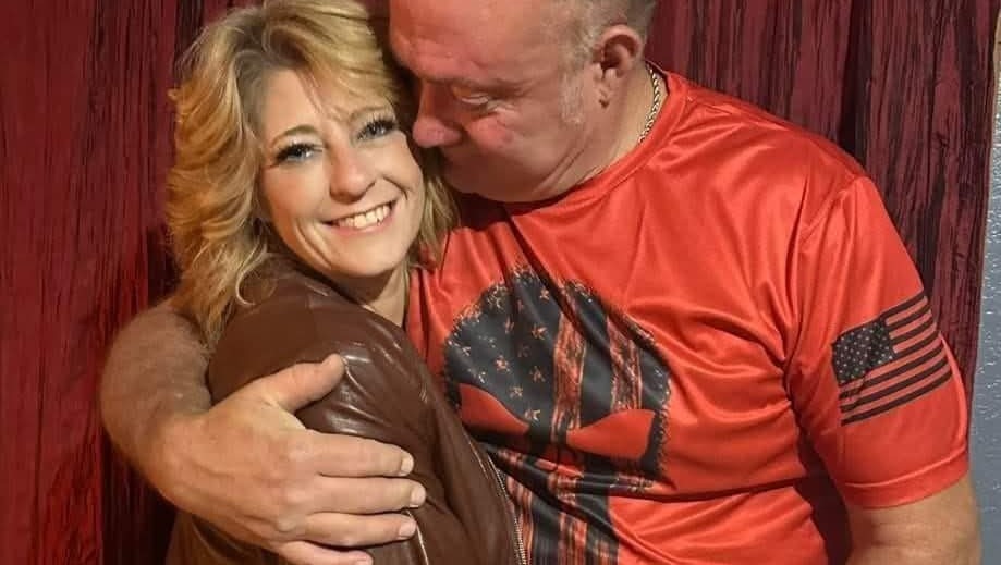 Help Mike Mundy After Tragic Loss of Beloved Wife, Amanda photo