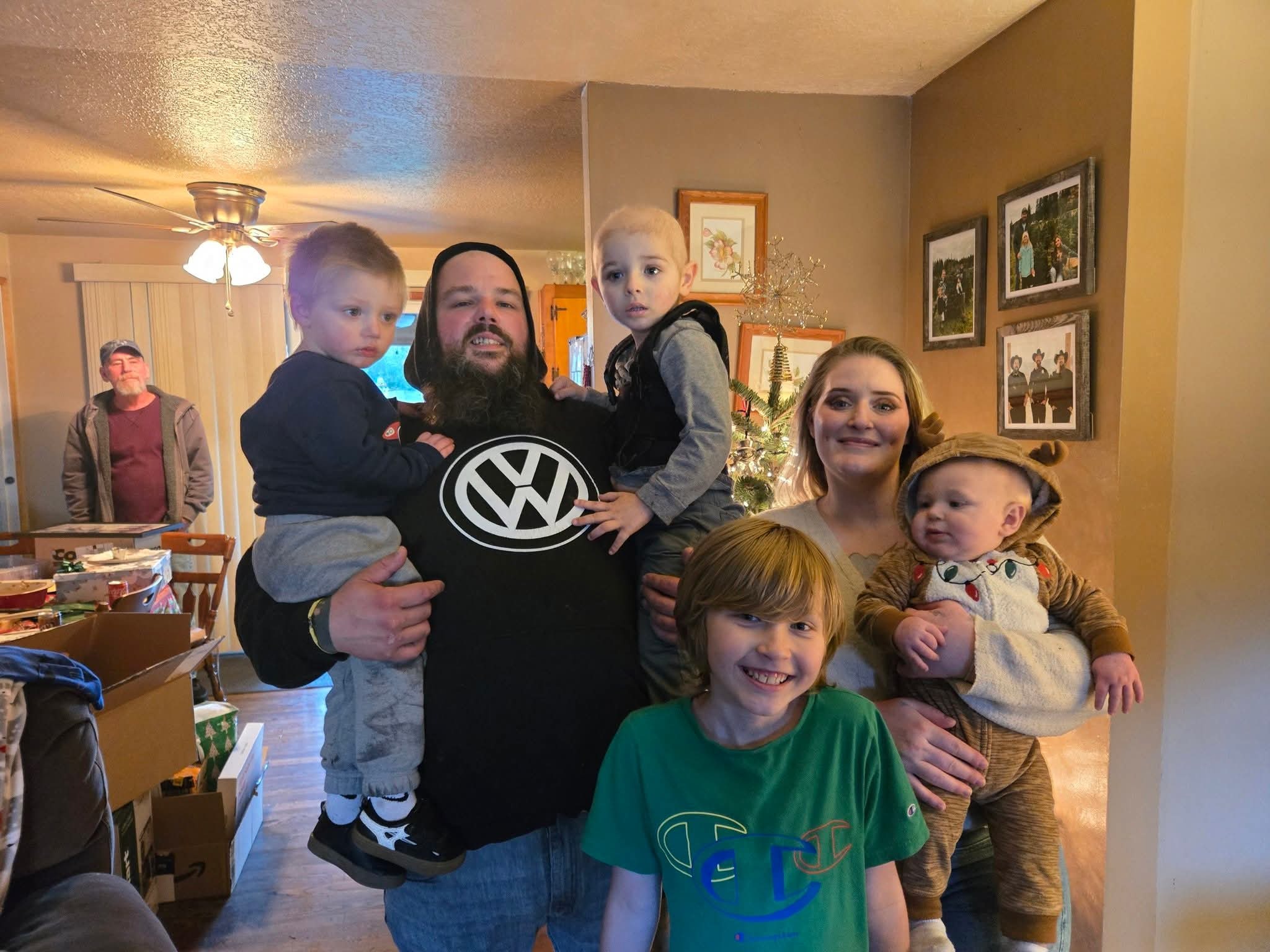 Help Rowie and Family Through Cancer Battle campaign photo, 5 of 13