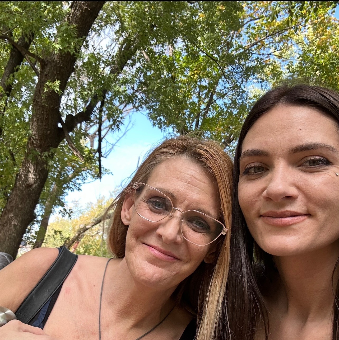 Support Joanna Medley's Funeral Expenses campaign photo, 5 of 6