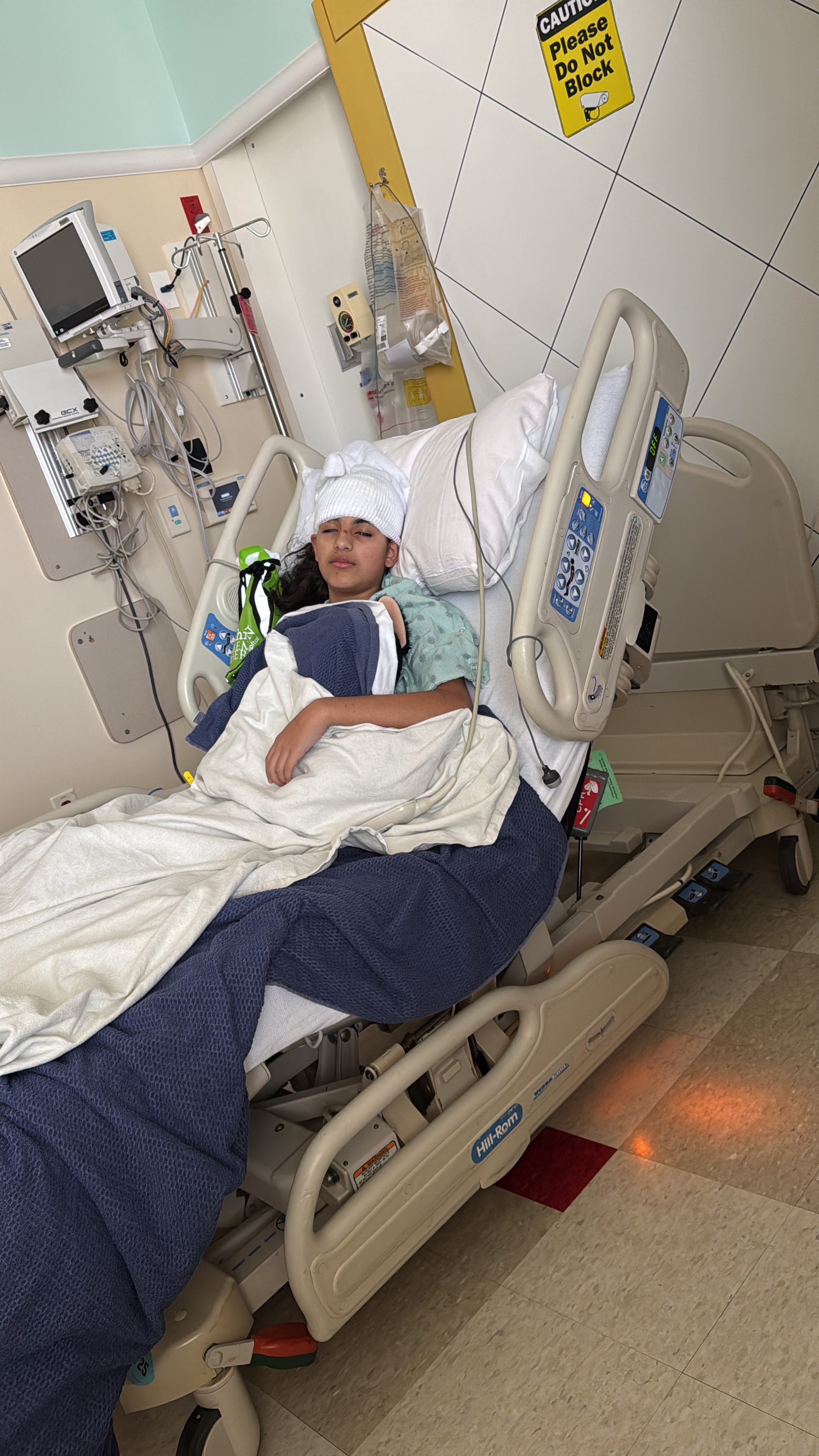Hope for Bárbara — Her Surgery Is Urgent campaign photo, 2 of 8
