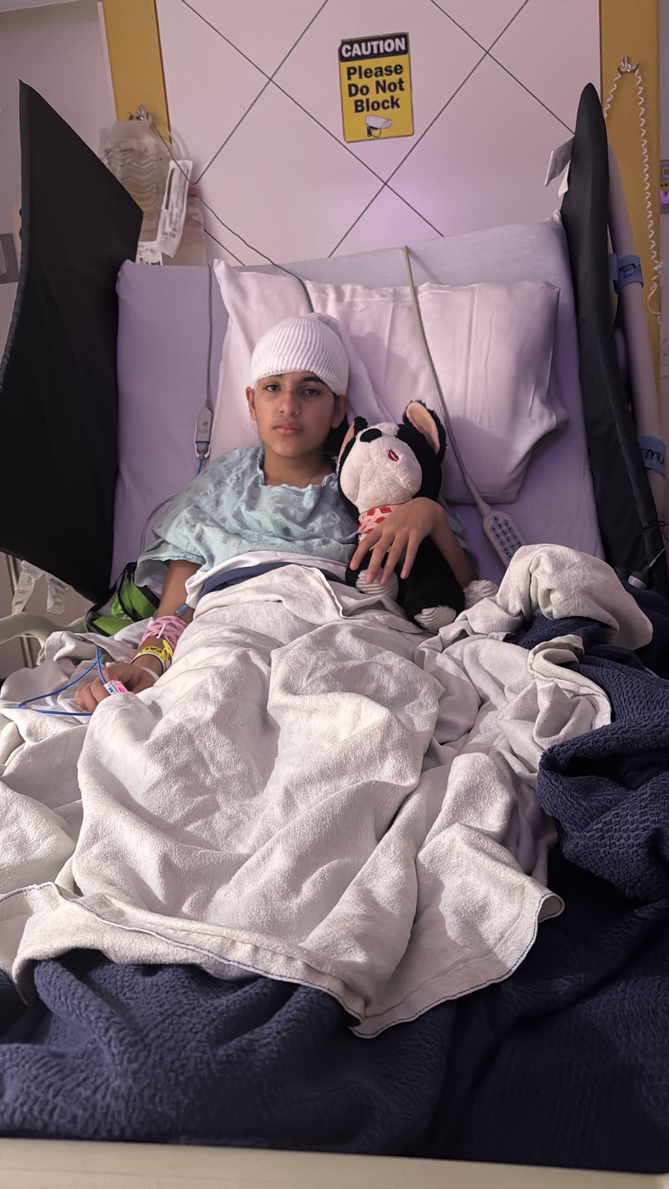 Hope for Bárbara — Her Surgery Is Urgent campaign photo, 6 of 8