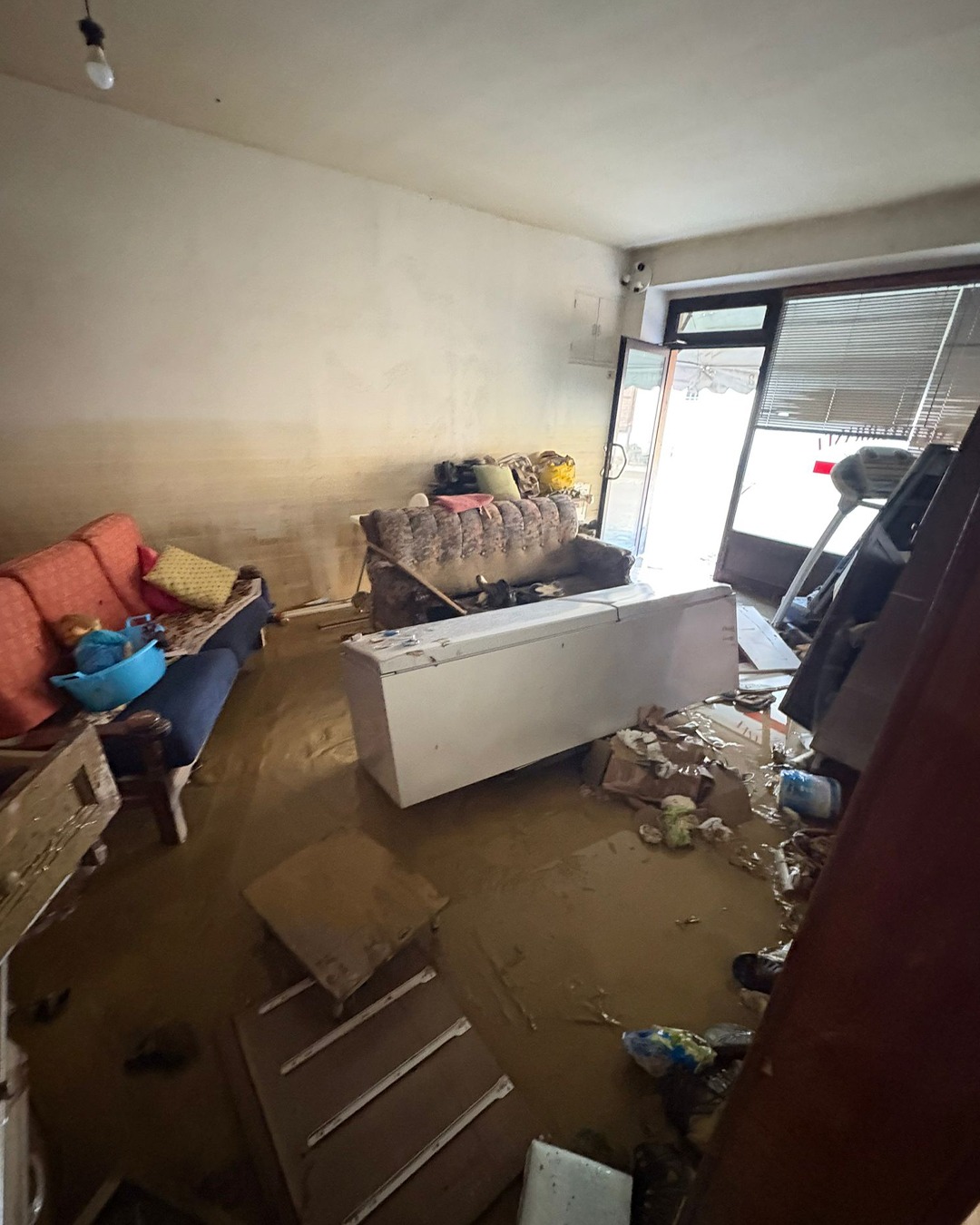 Flood in Versa on 17 Nov 2025—please help my family rebuild campaign photo, 6 of 8