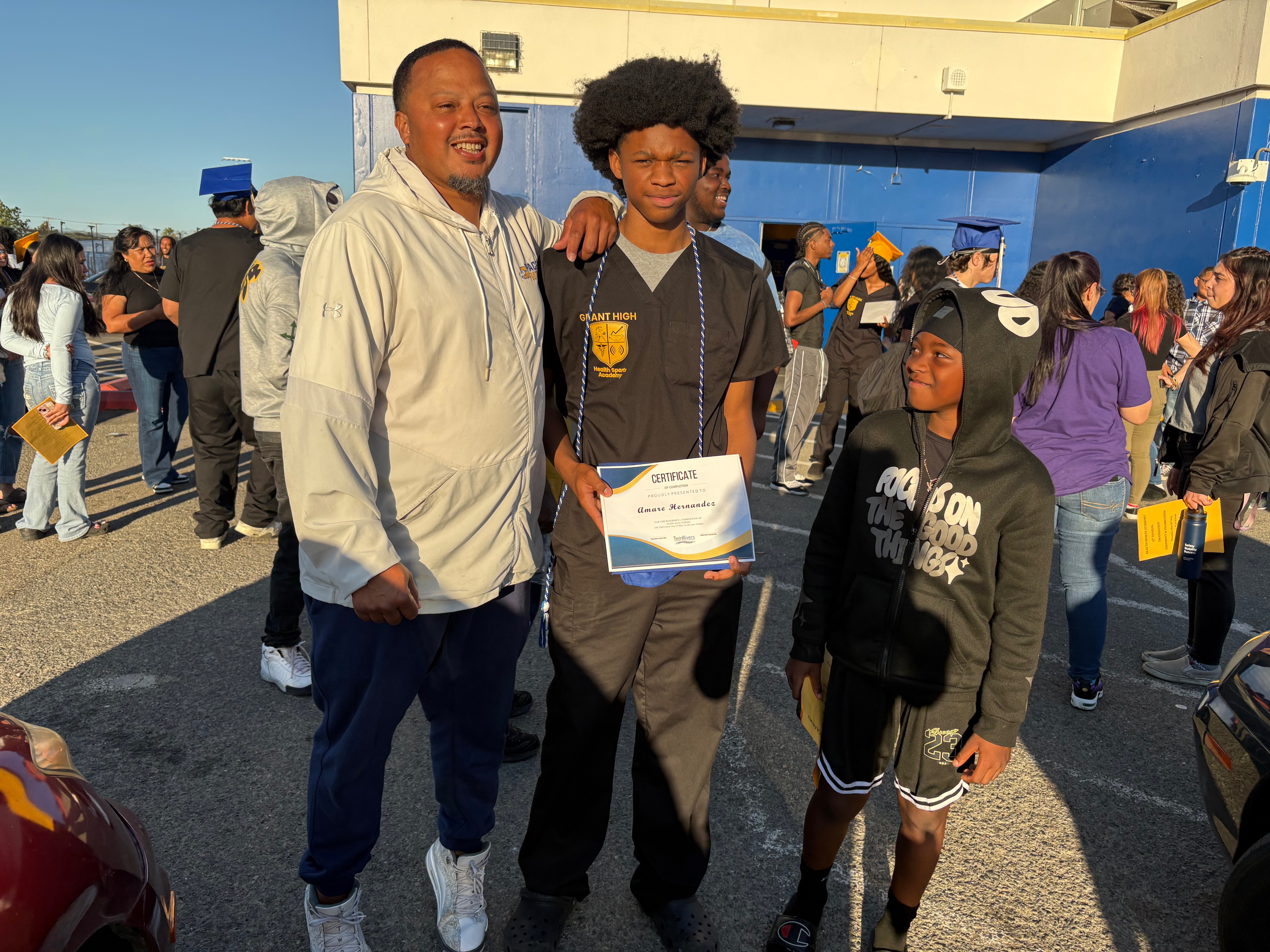 Support Antonio Hernandez's Football All-Star Game campaign photo, 6 of 8