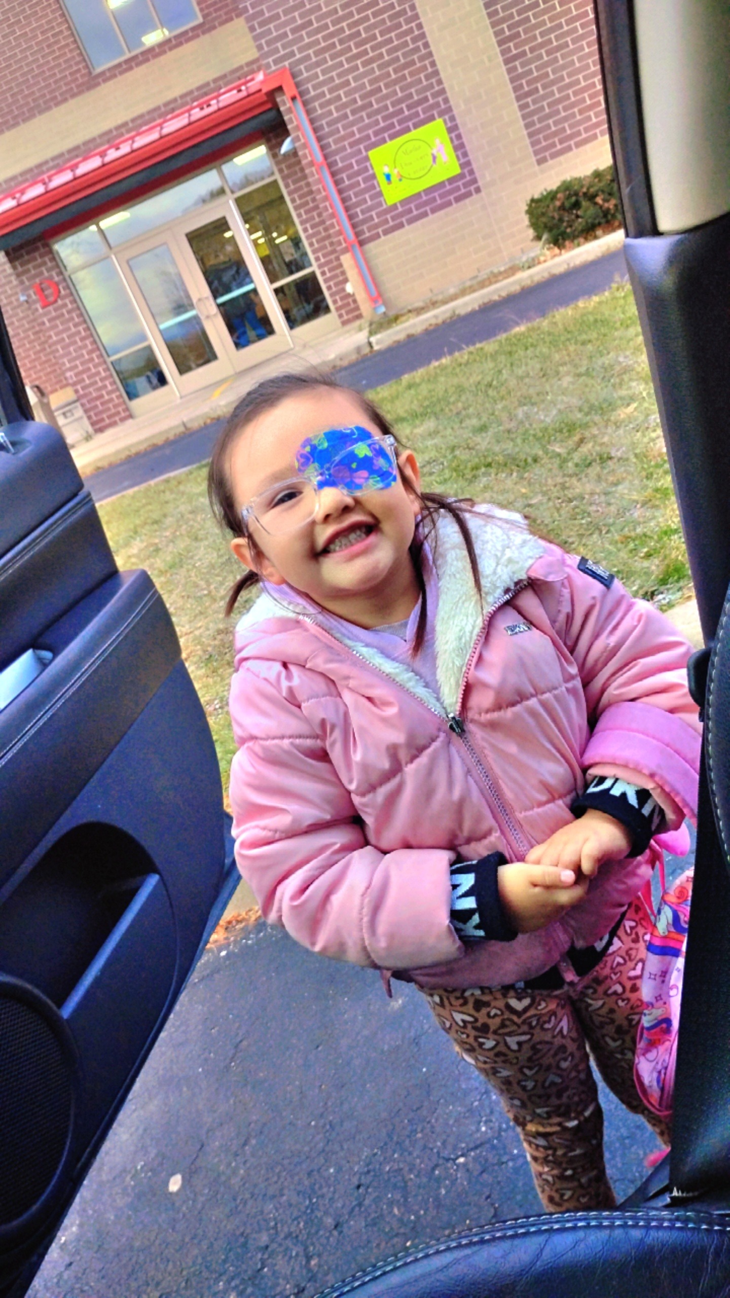 Help Isabella with gas to help make to her appointments campaign photo, 2 of 5