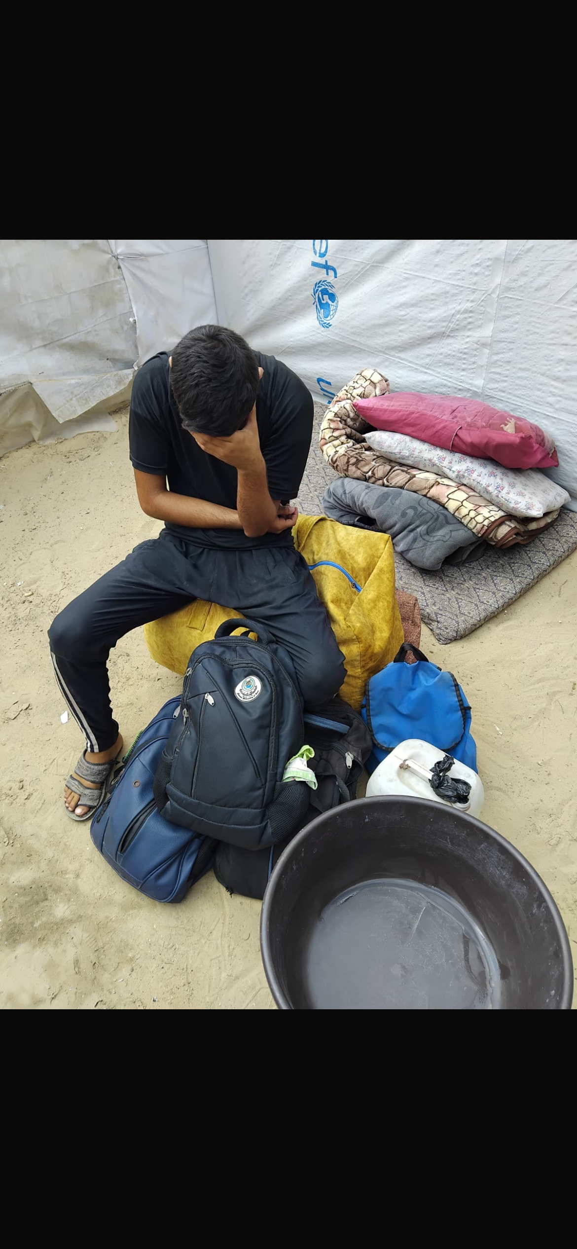 Help Mohamed and his family survive campaign photo, 5 of 8