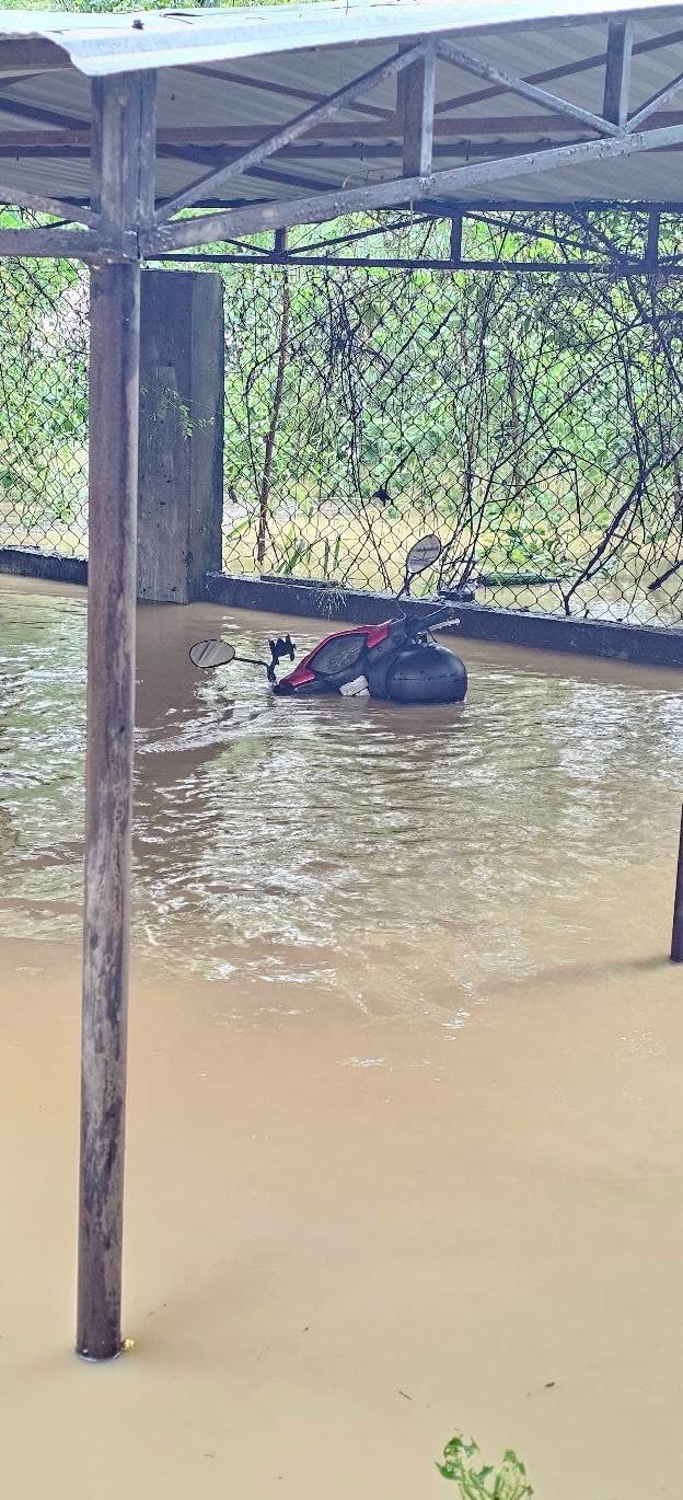 Help My Friend Rebuild After the Vietnam Flood campaign photo, 4 of 6