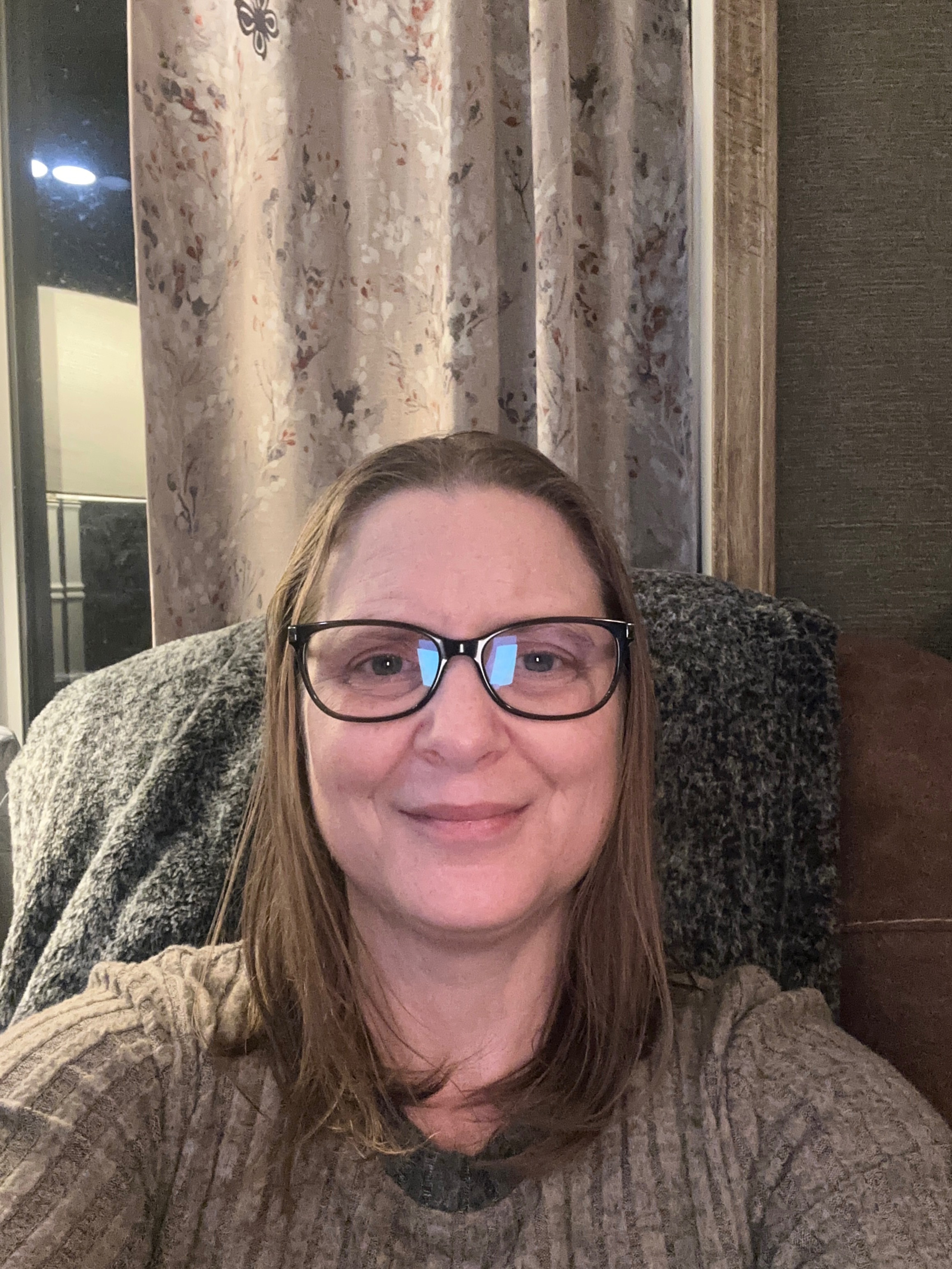 Help Tracie Recover from Severe Knee Infection campaign photo, 4 of 6