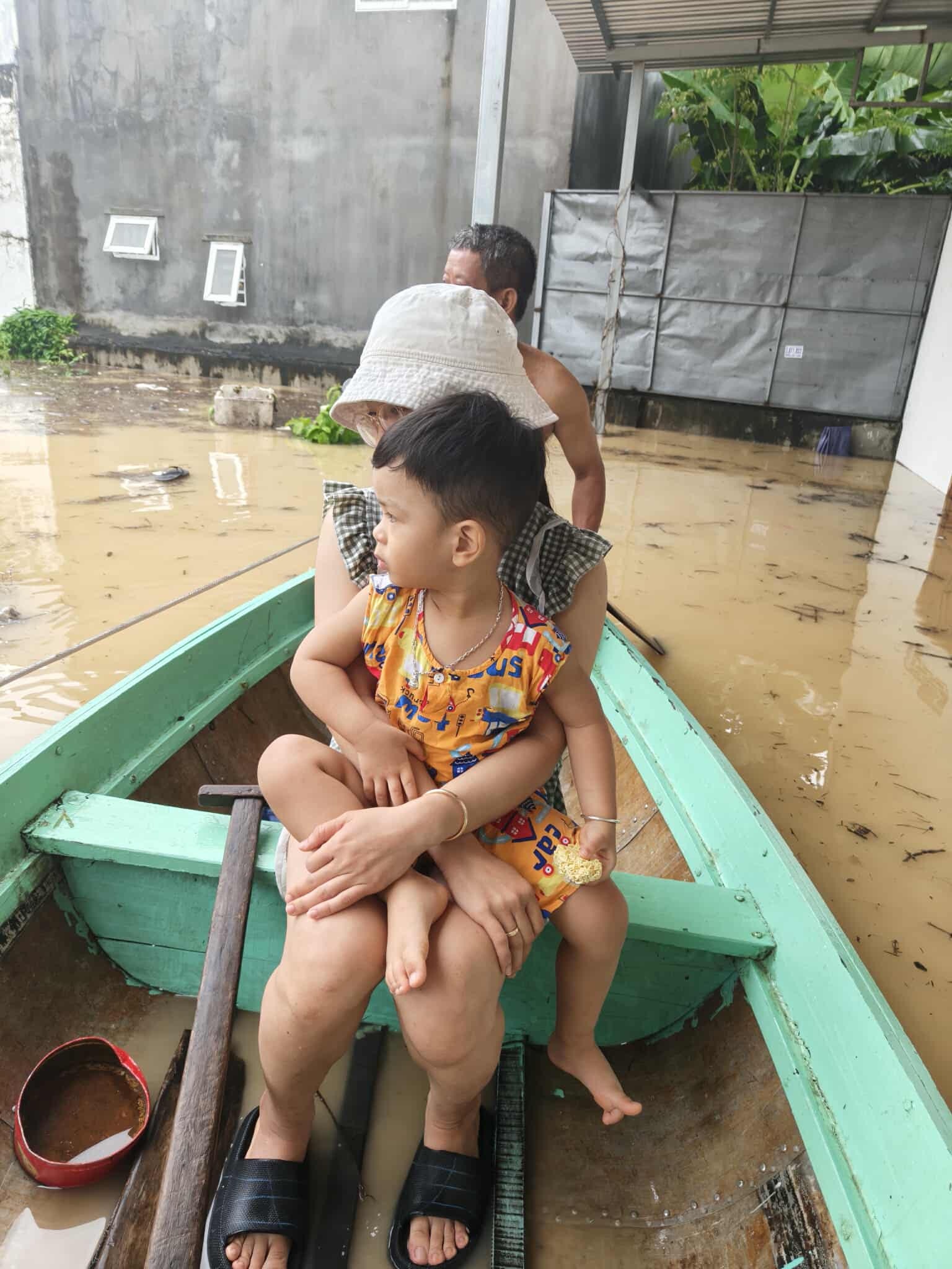 Vietnam Flood Relief for My Family Who Lost Everything campaign photo, 6 of 8