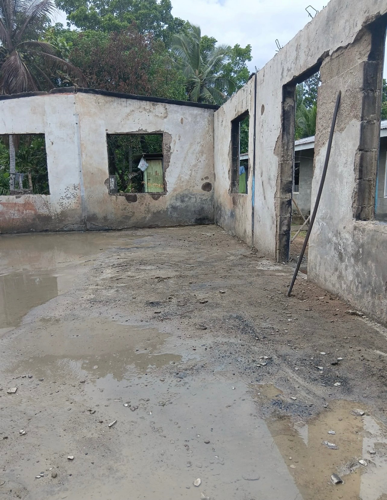 Help Bim and his family in Fiji after house fire campaign photo, 6 of 8