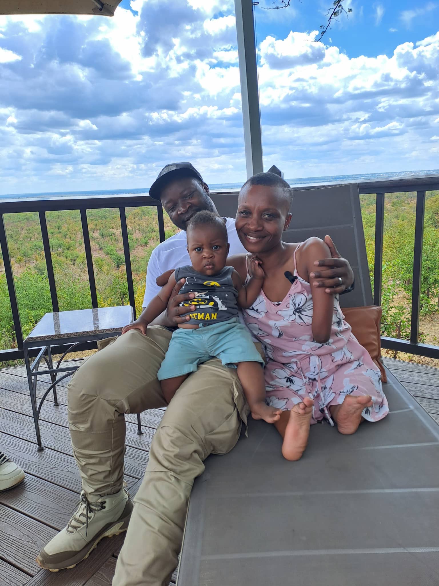 Sinikiwe to cover medical bills campaign photo, 5 of 5