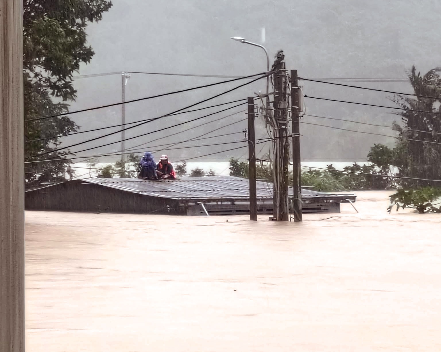 Overstroming Vietnam - Floods in Vietnam - Lû lųt ở Vietnam campaign photo, 6 of 7