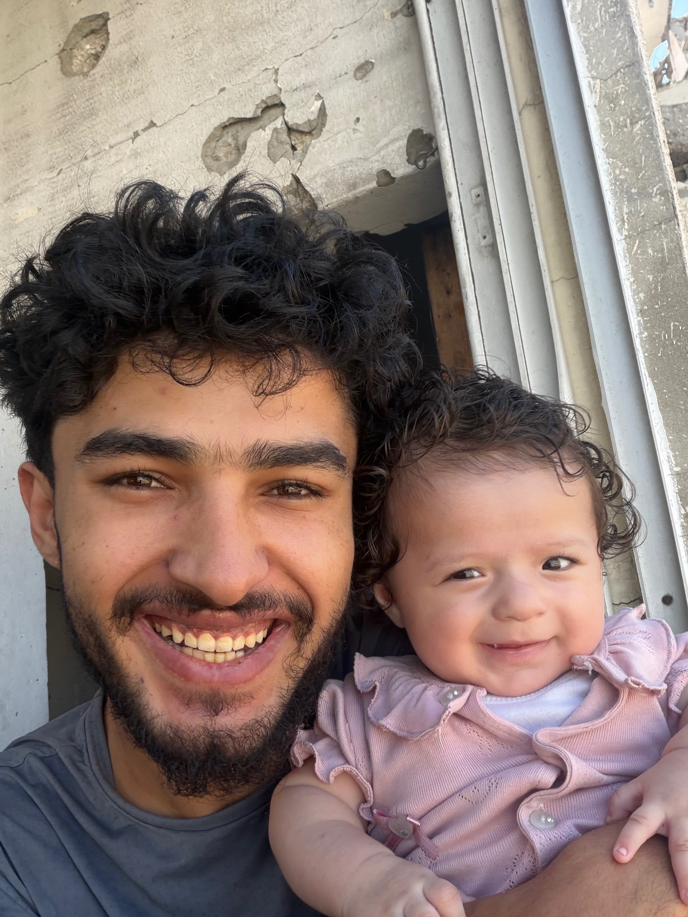 Help majdy to watch his girl grow up in peace, from gaza campaign photo, 2 of 8