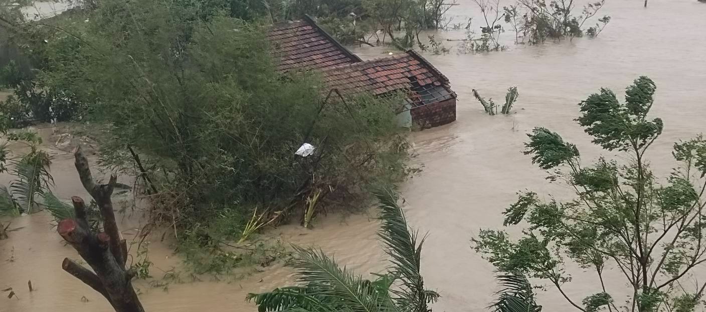 Support Phu-Yen Province (Vietnam) After Record Flood campaign photo, 2 of 6