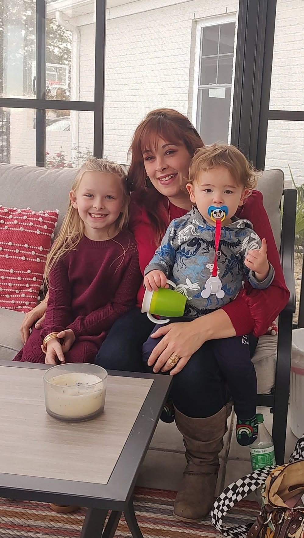 PLEASE HELP JESSICA'S FAMILY STAY TOGETHER FOR THE HOLIDAYS campaign photo, 2 of 7