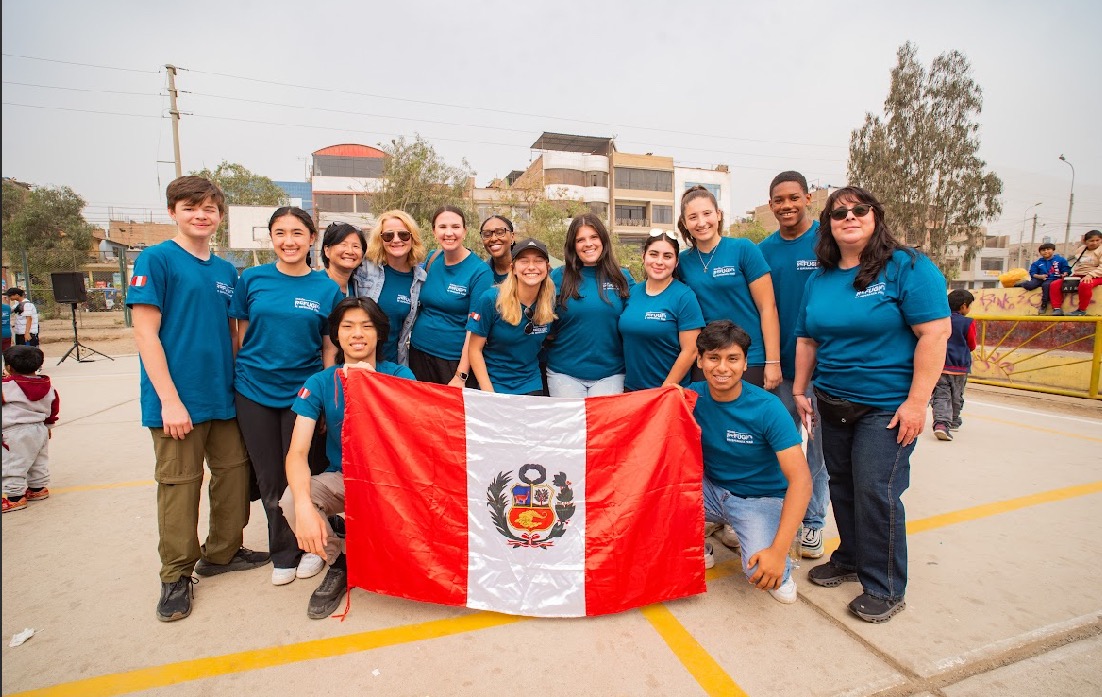 Support Maddy Moore’s ongoing service in Huaycan, Peru campaign photo, 4 of 8