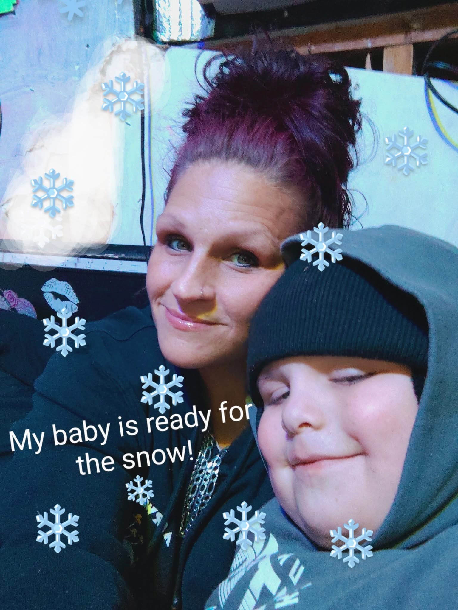 Help mother an her 7 kids out of toxic relationship campaign photo, 2 of 6