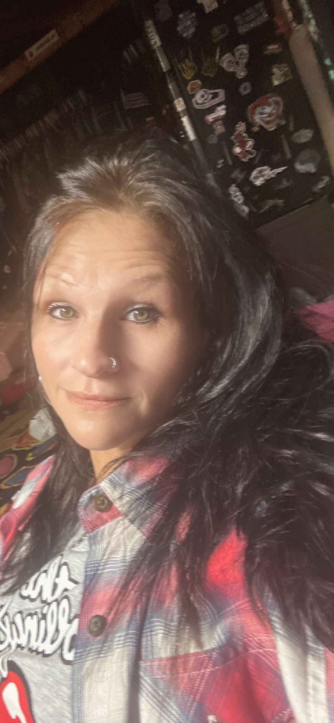Help mother an her 7 kids out of toxic relationship campaign photo, 4 of 6