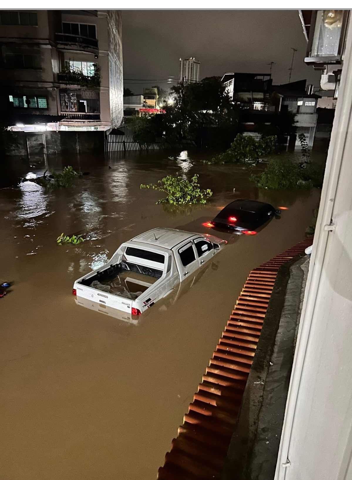 Urgent Relief for Hatyai Flood Victims campaign photo, 5 of 8