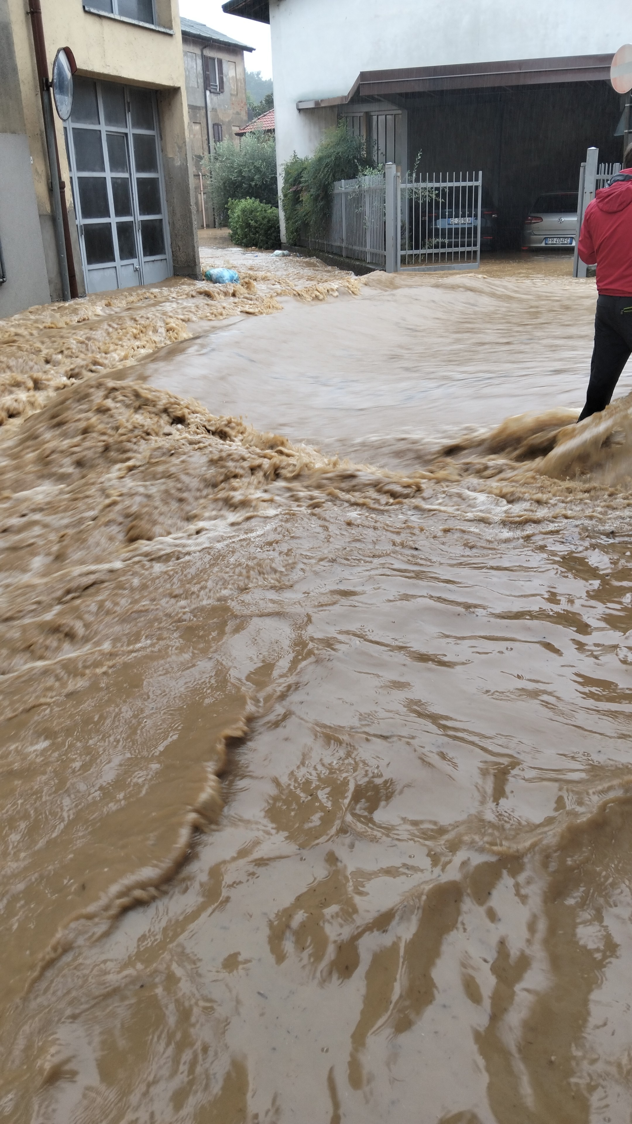 Alluvione Settembre 25: ricominciare da zero a 48 anni campaign photo, 2 of 8