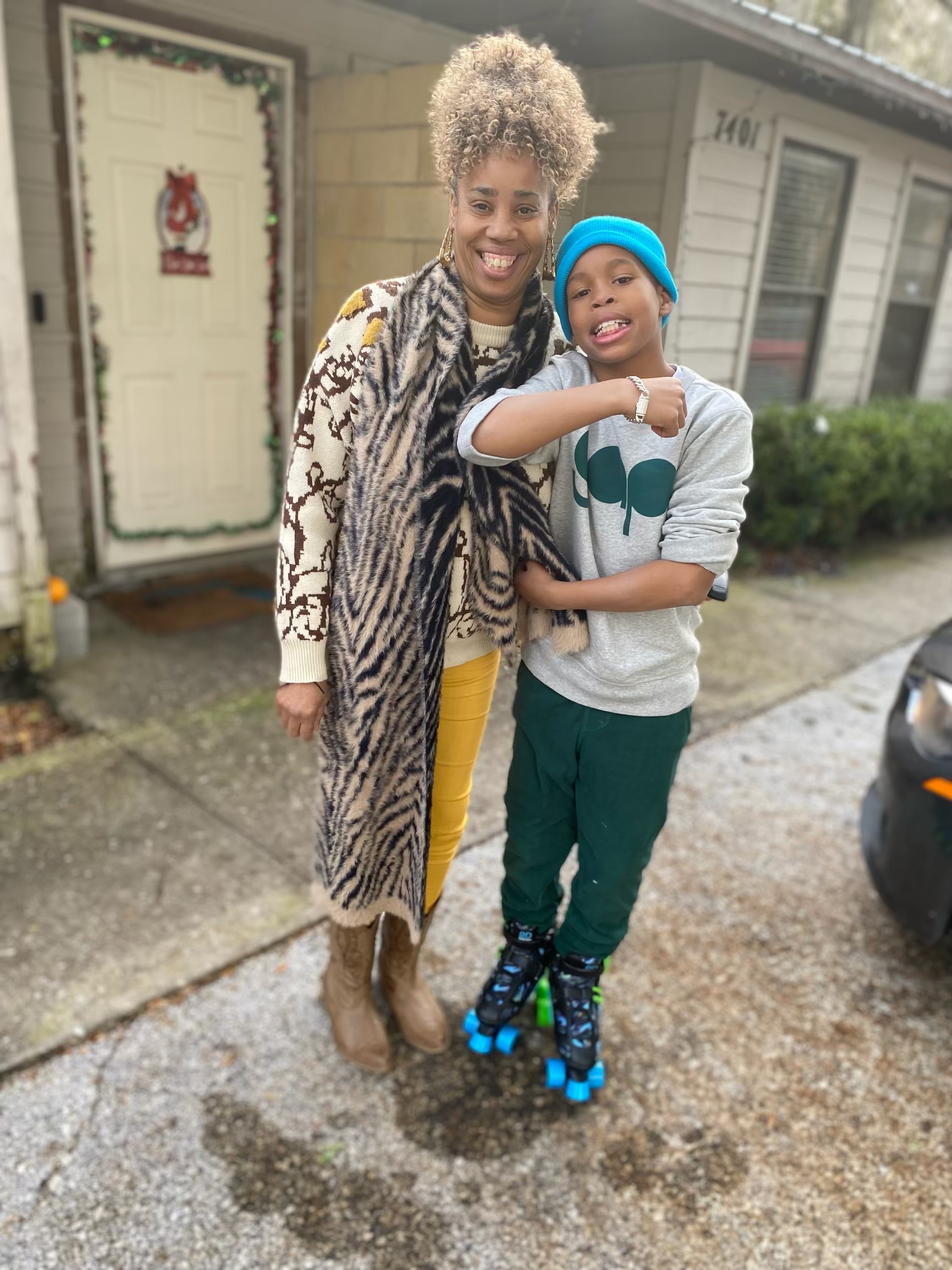Help Stephanie & Son Stay Housed for Christmas campaign photo, 4 of 6
