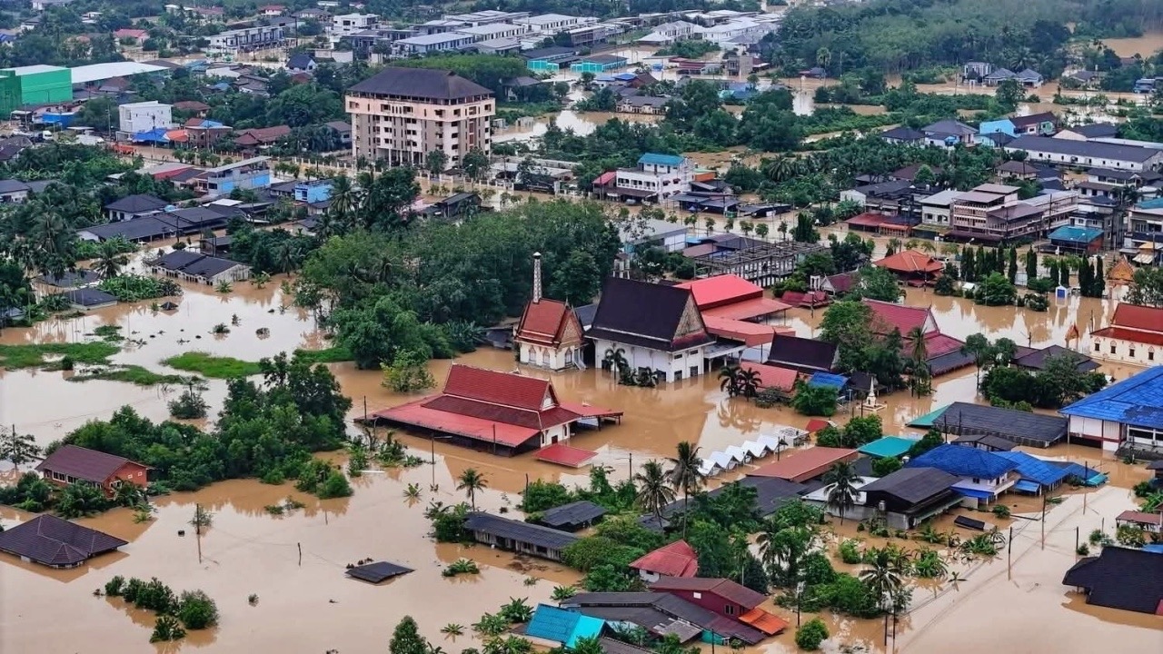 Urgent Appeal for Hat Yai Flood Victims in Thailand campaign photo, 4 of 7