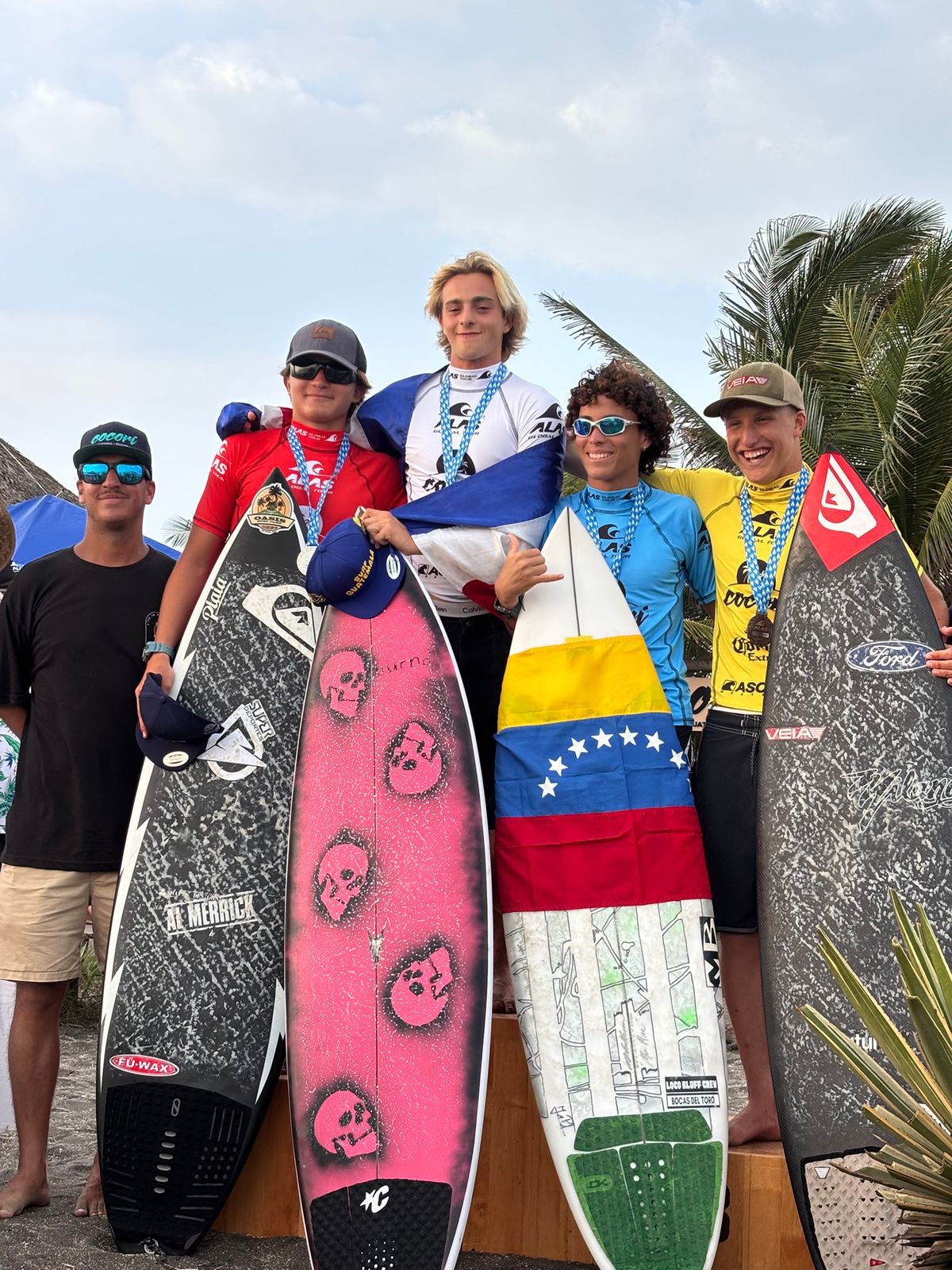 Help a Young Surfer Reach the World Championship in Peru campaign photo, 4 of 8