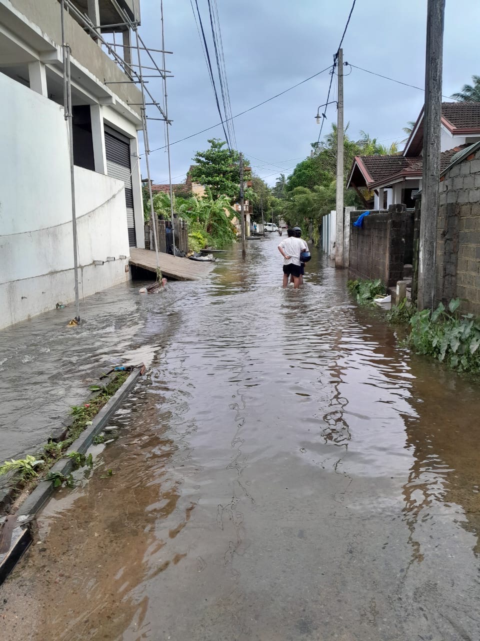 Watersnood! Help de oma van Evi in Sri Lanka campaign photo, 2 of 5