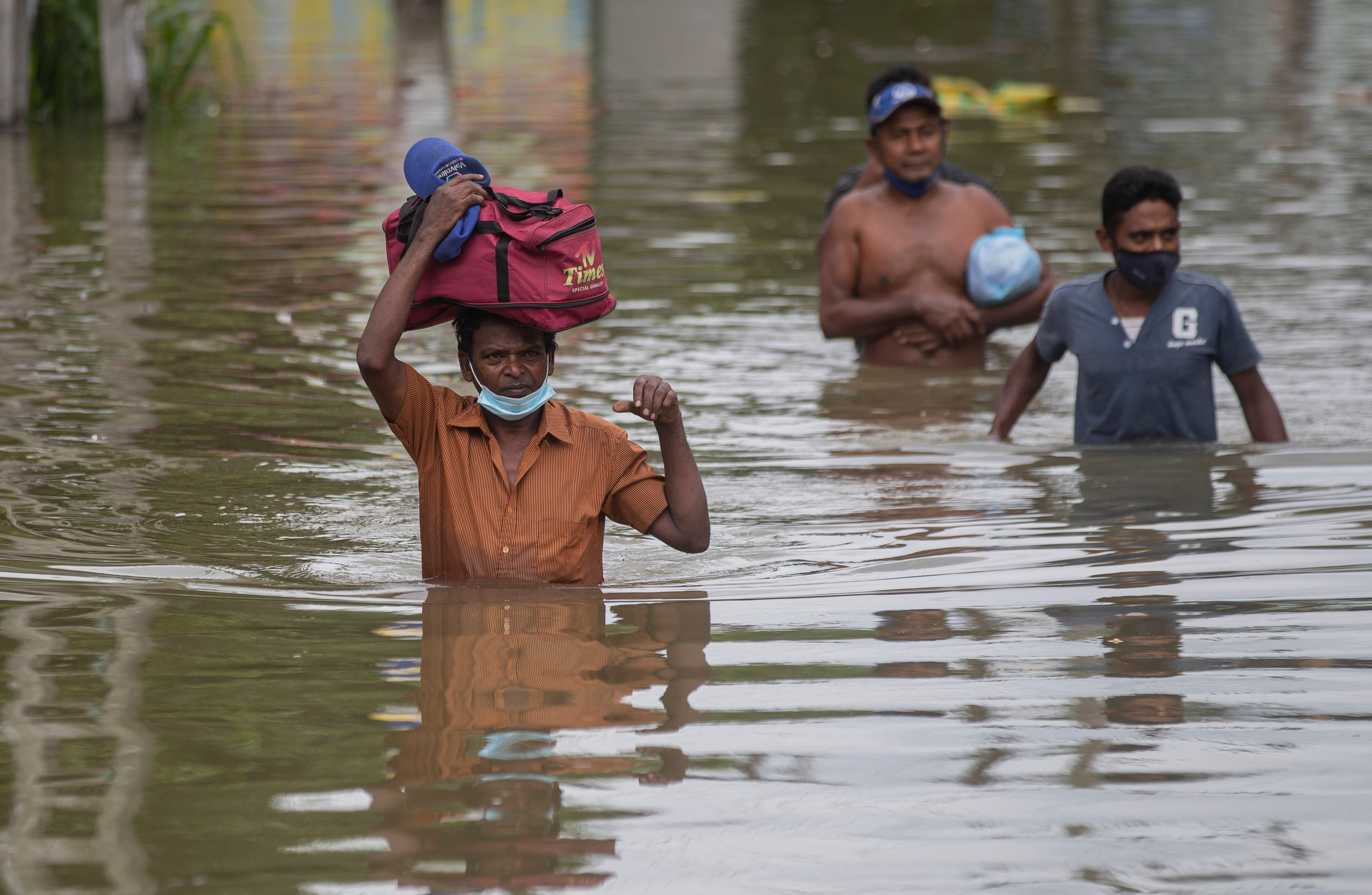 Seeing Double – Sri Lanka Flood Relief Fundraiser campaign photo, 6 of 8