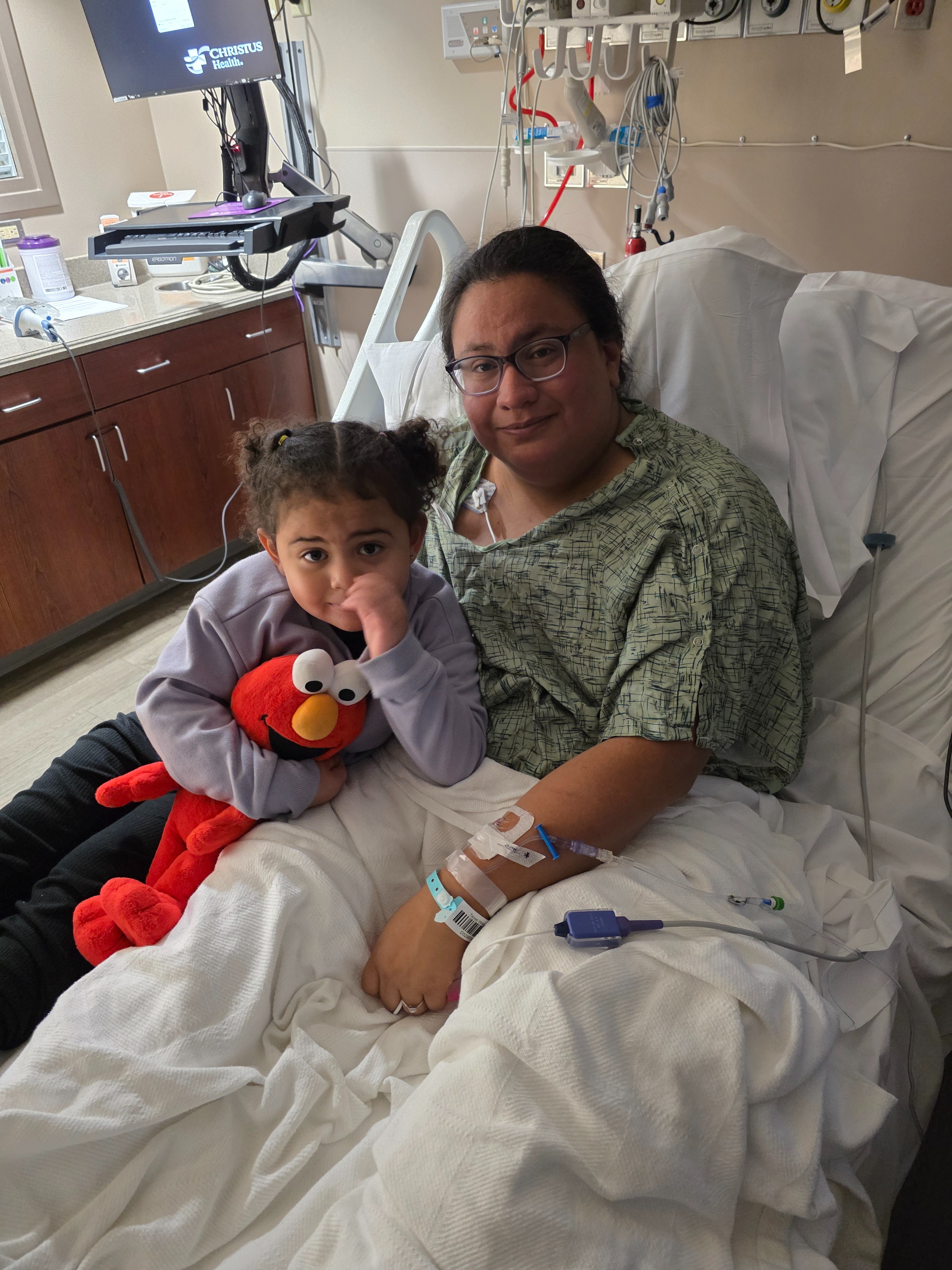 Help support Nathaly after brain anuerysm campaign photo, 2 of 6