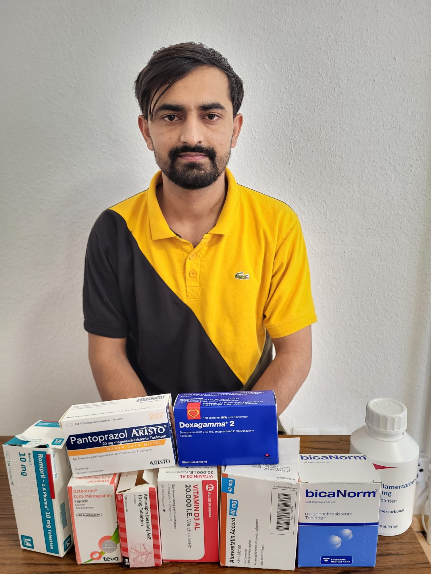 HILF USAMA:KAMPF GEGEN NIERENVERSAGEN.STUDIUM ZUM ABSCHLUSS! campaign photo, 7 of 8