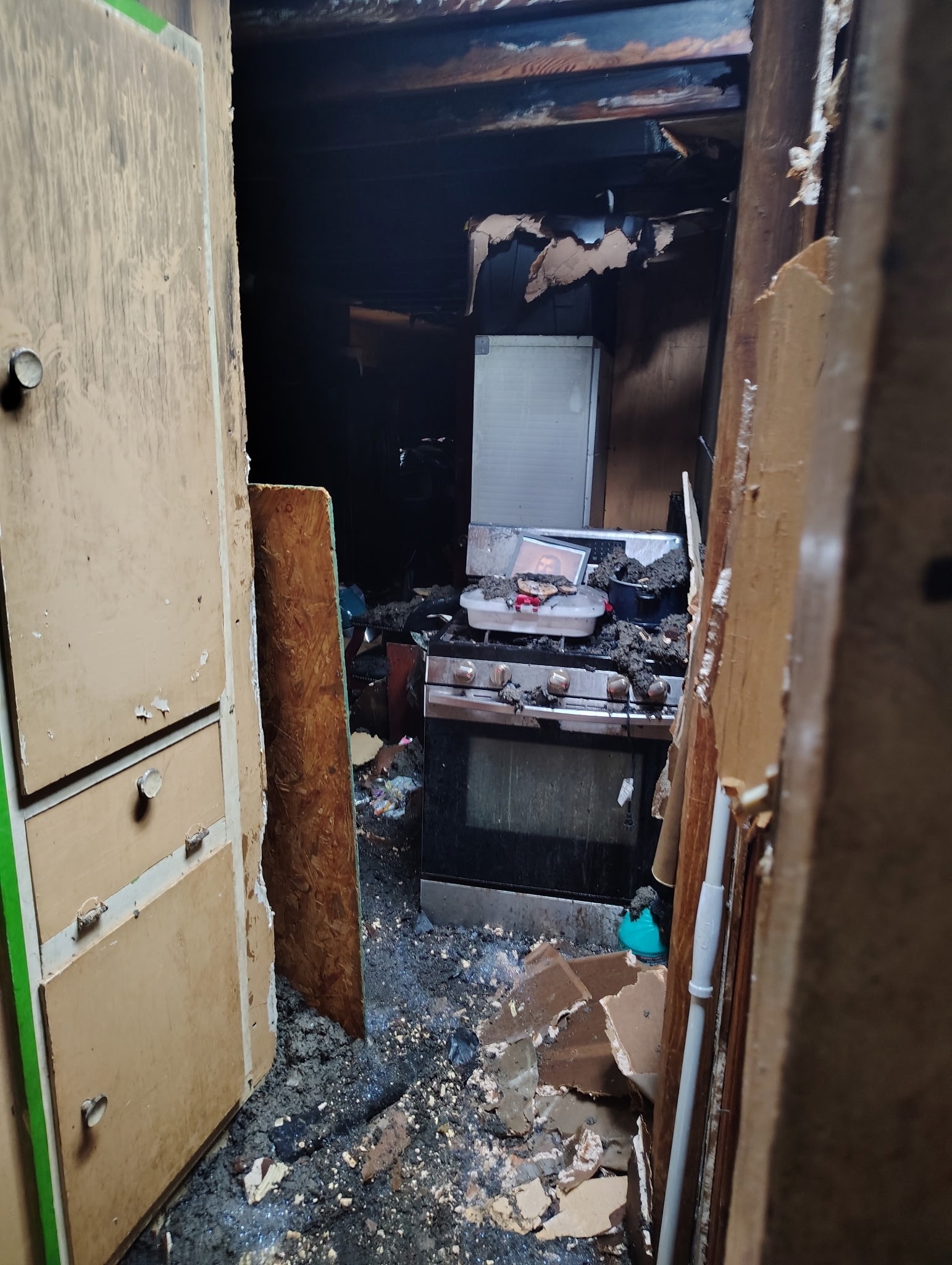 Help Michelle & Jordan Rebuild After House Fire campaign photo, 6 of 7
