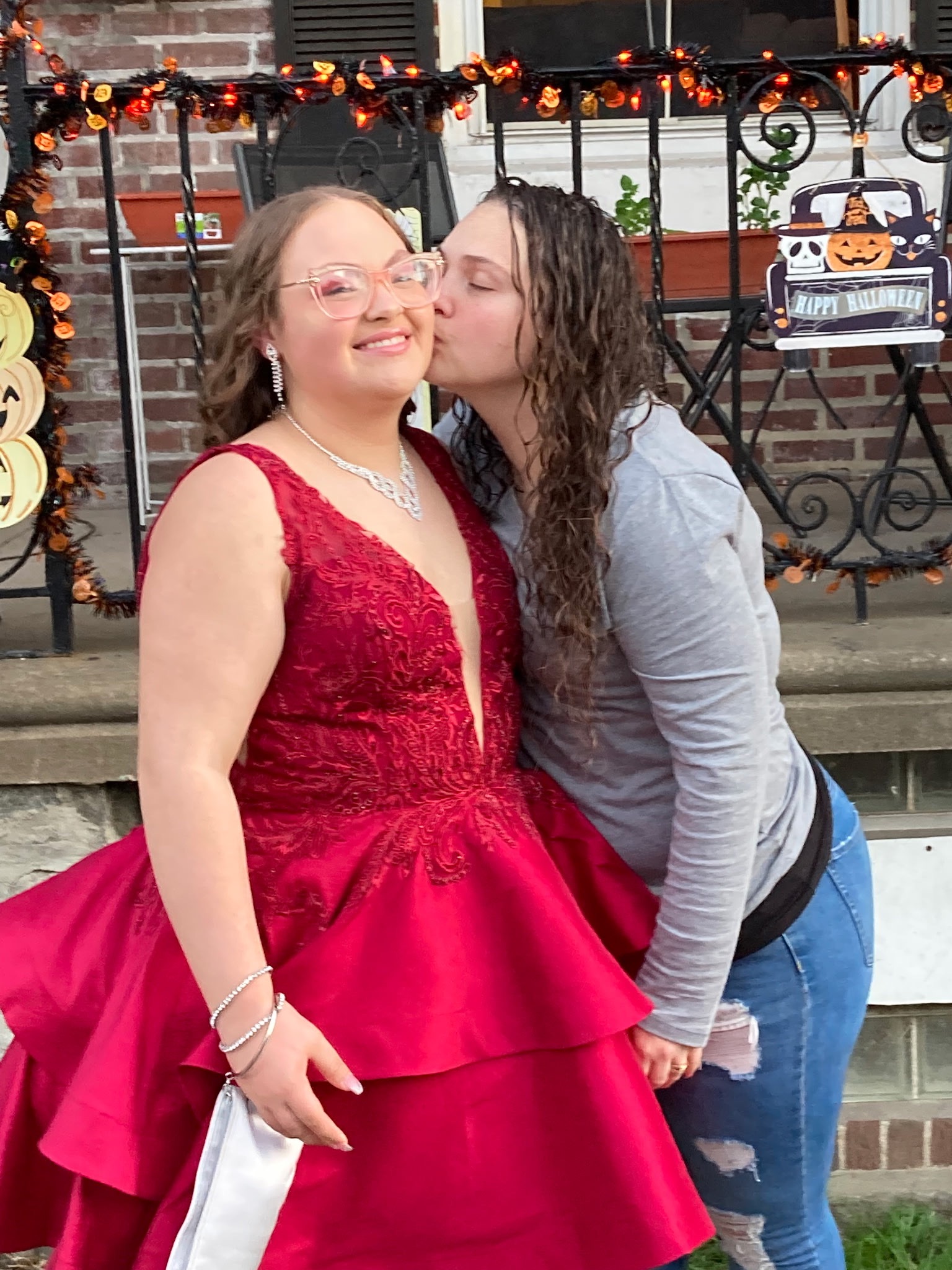 Let’s help Lisa give her daughter a dignified farewell. campaign photo, 2 of 6