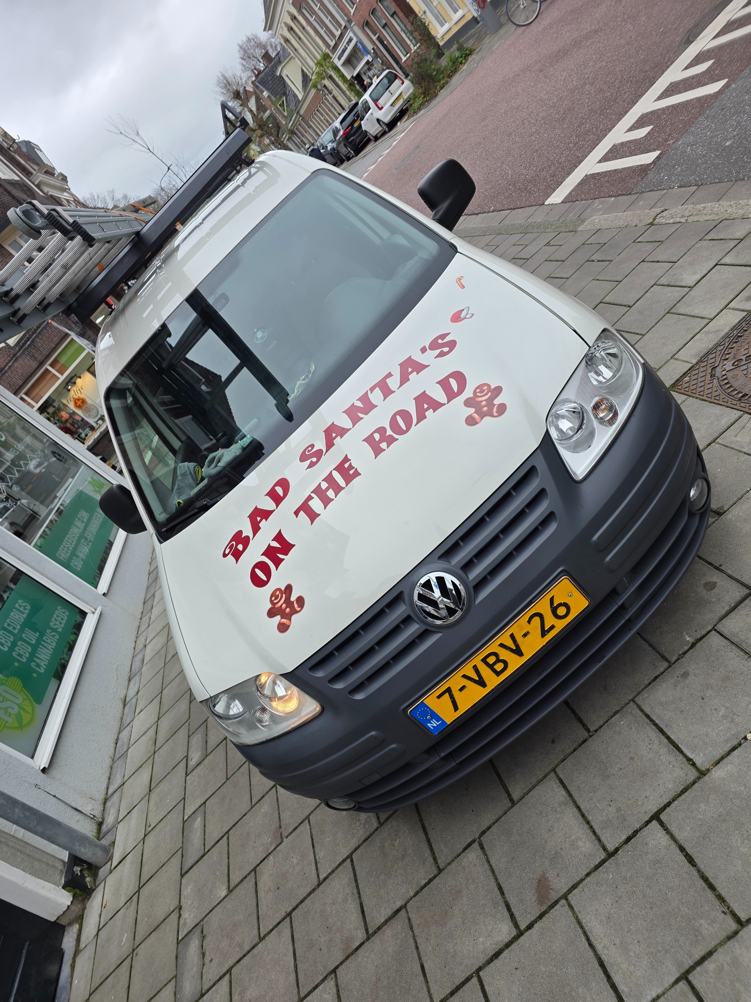 Doneer om te helpen: Bad Santas On The Road campaign photo, 5 of 6