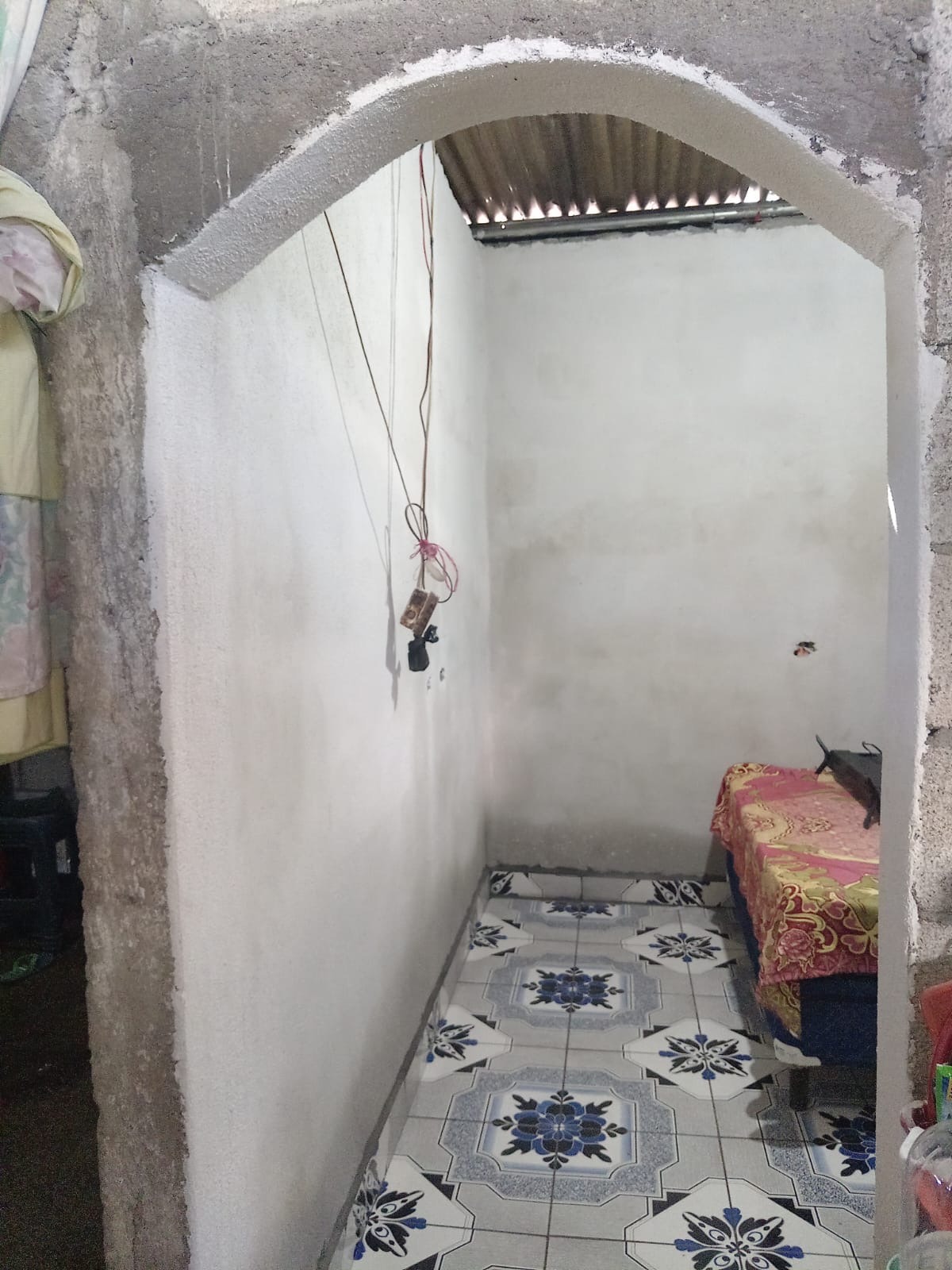 Help build a little home for Lauro's Family campaign photo, 6 of 7