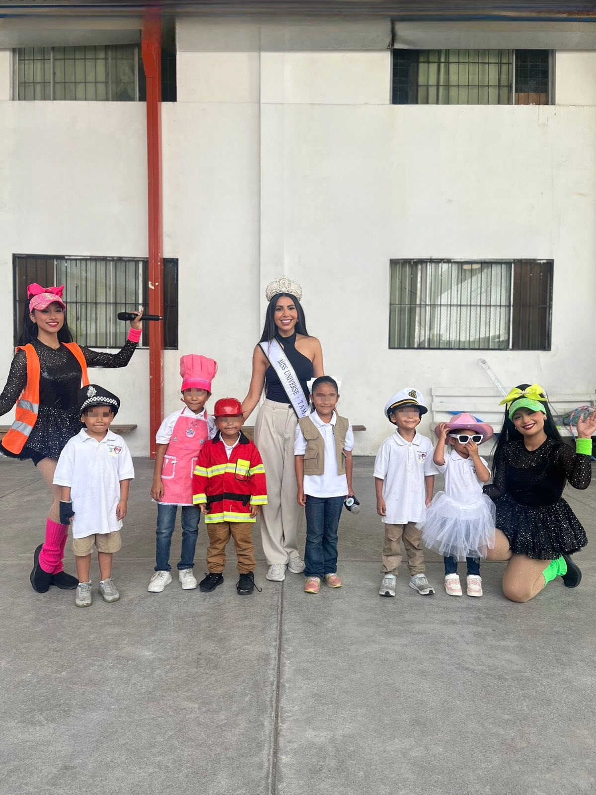 Una Navidad mágica para 60 niños en Reynosa campaign photo, 4 of 7