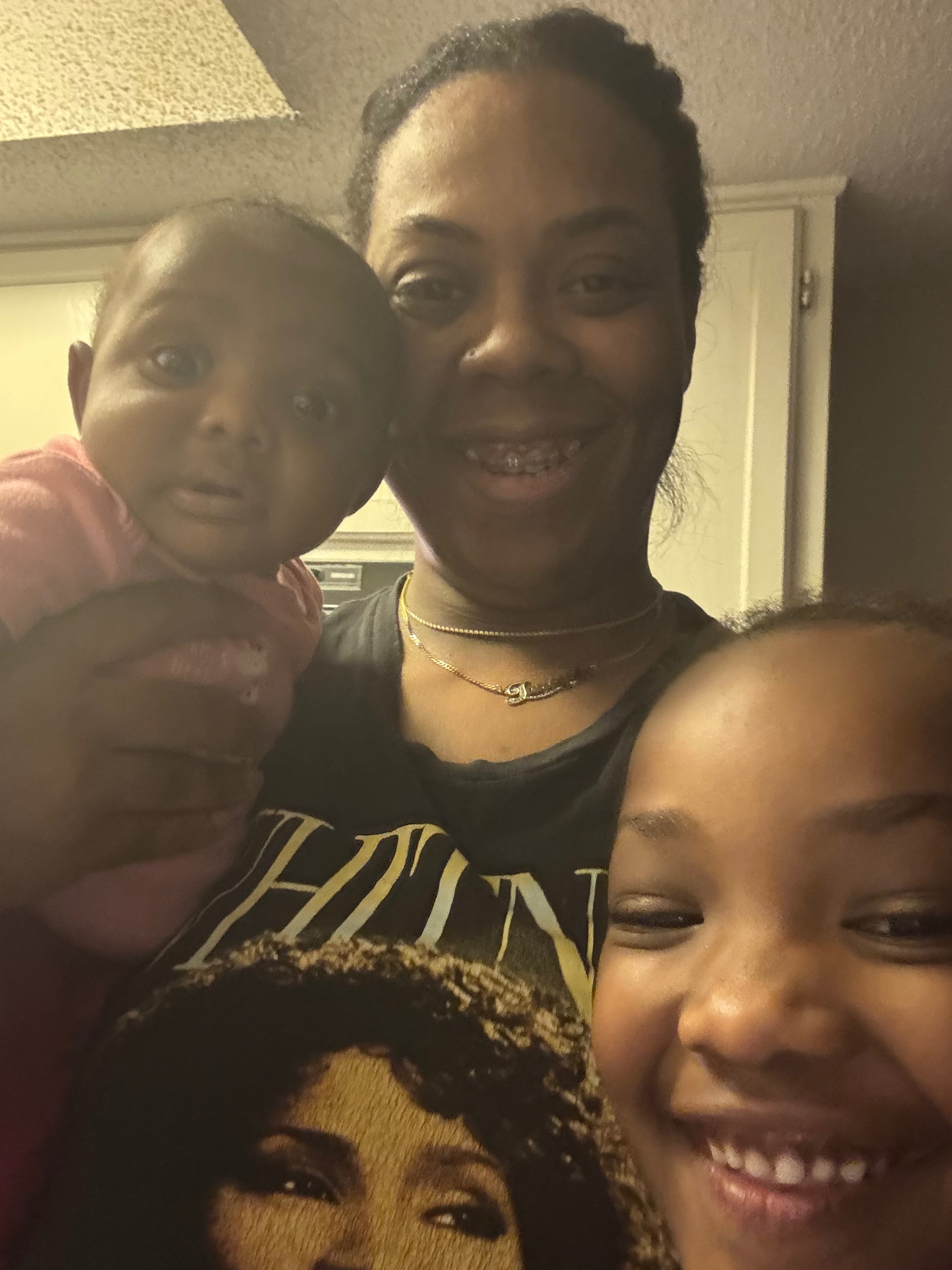 Help Tanoyia Get Back on Her Feet campaign photo, 2 of 4