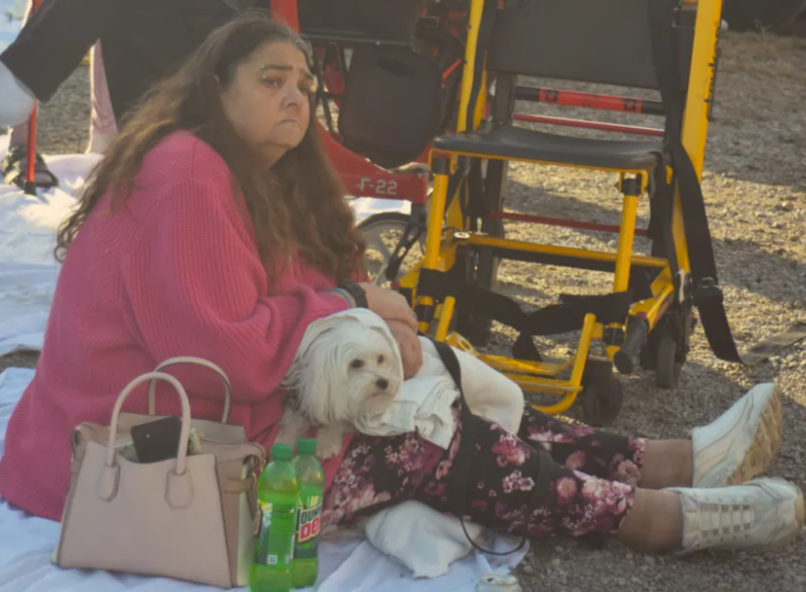 Help Melissa & Family Rebuild After Explosion campaign photo, 7 of 8
