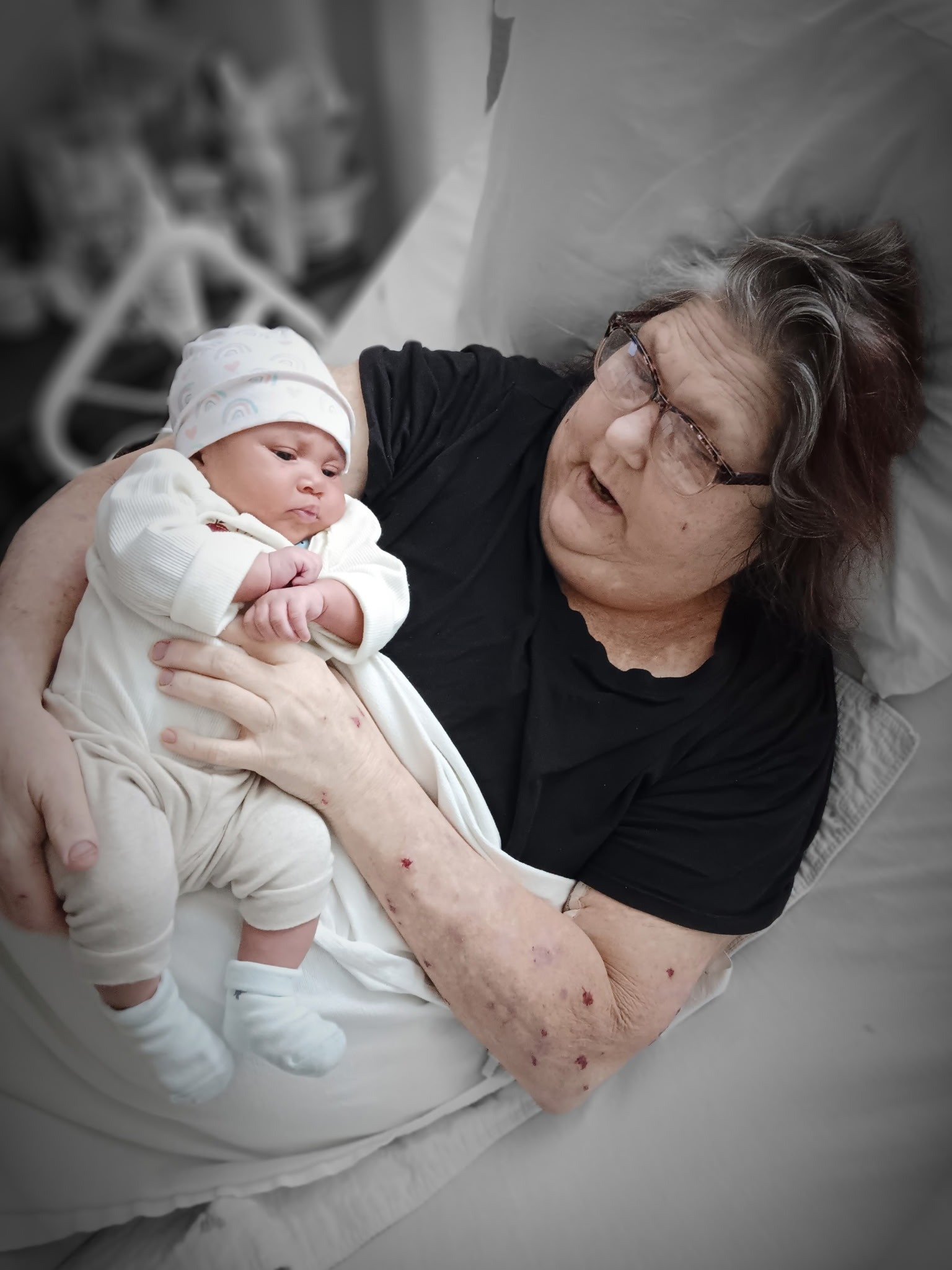 Help Us Cremate Our Beloved Mom, Theresa Akins campaign photo, 7 of 8
