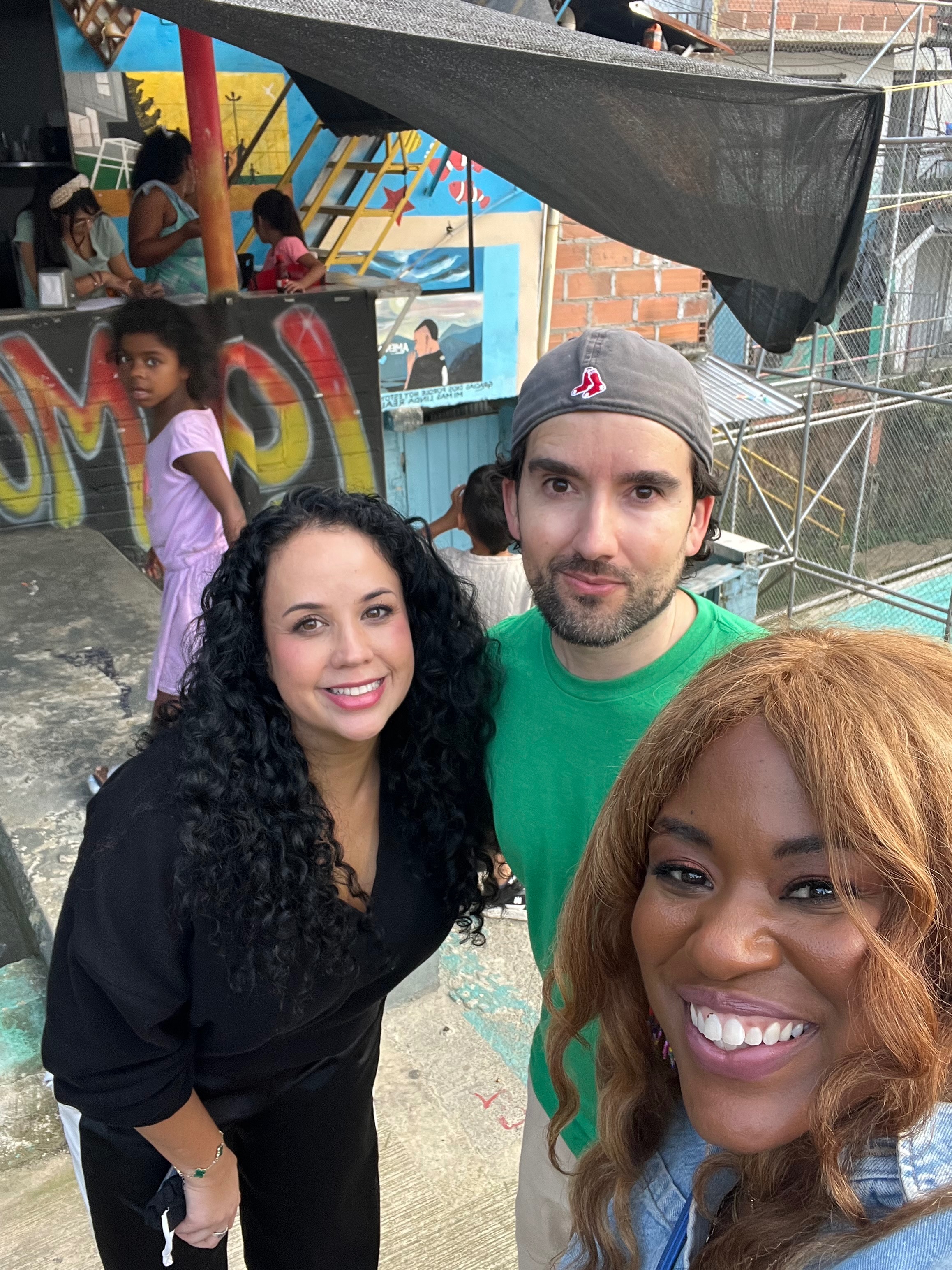 Bring Holiday Magic to Children in Comuna Ocho (Medellin) campaign photo, 7 of 8