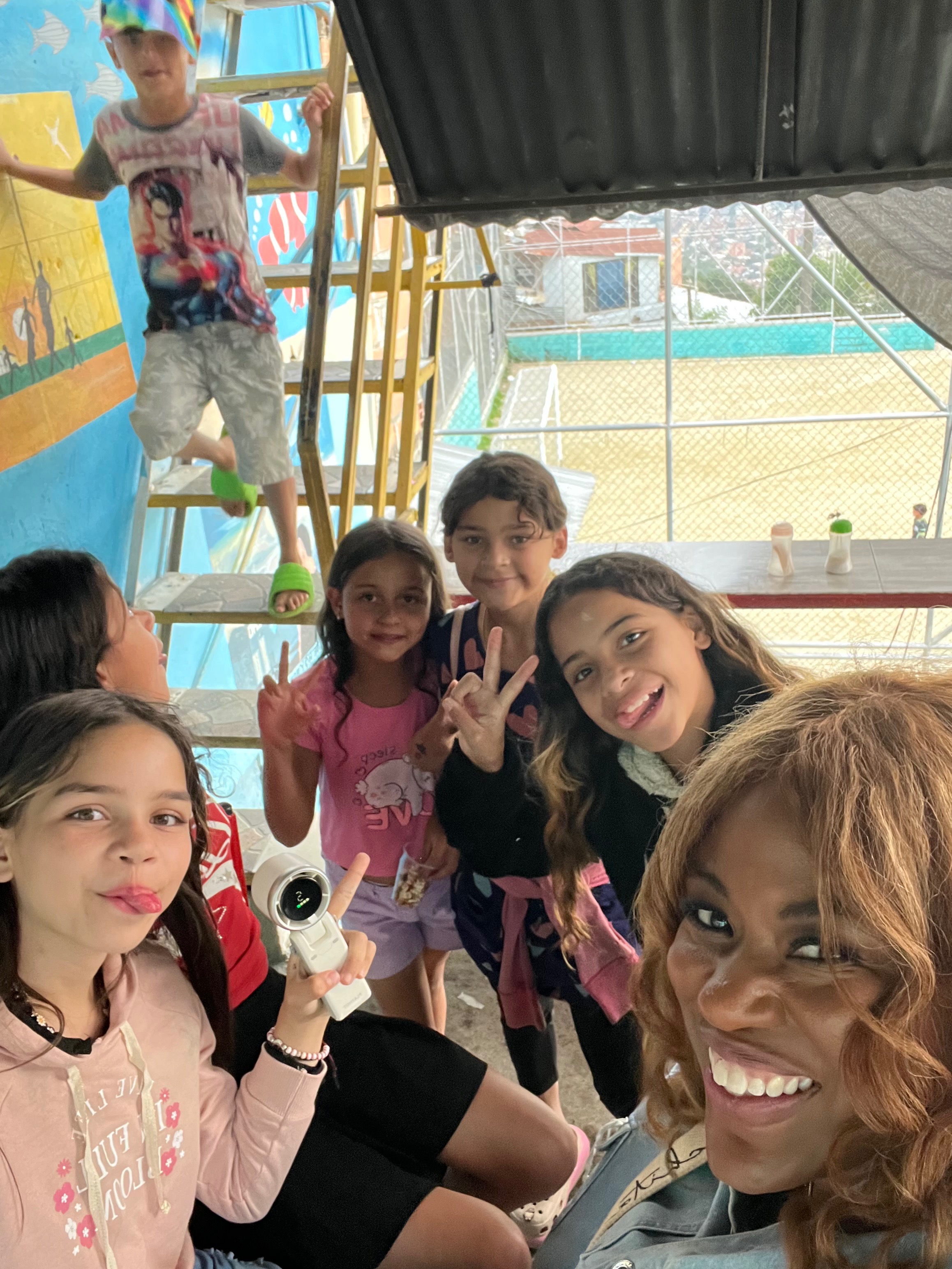 Bring Holiday Magic to Children in Comuna Ocho (Medellin) campaign photo, 6 of 8