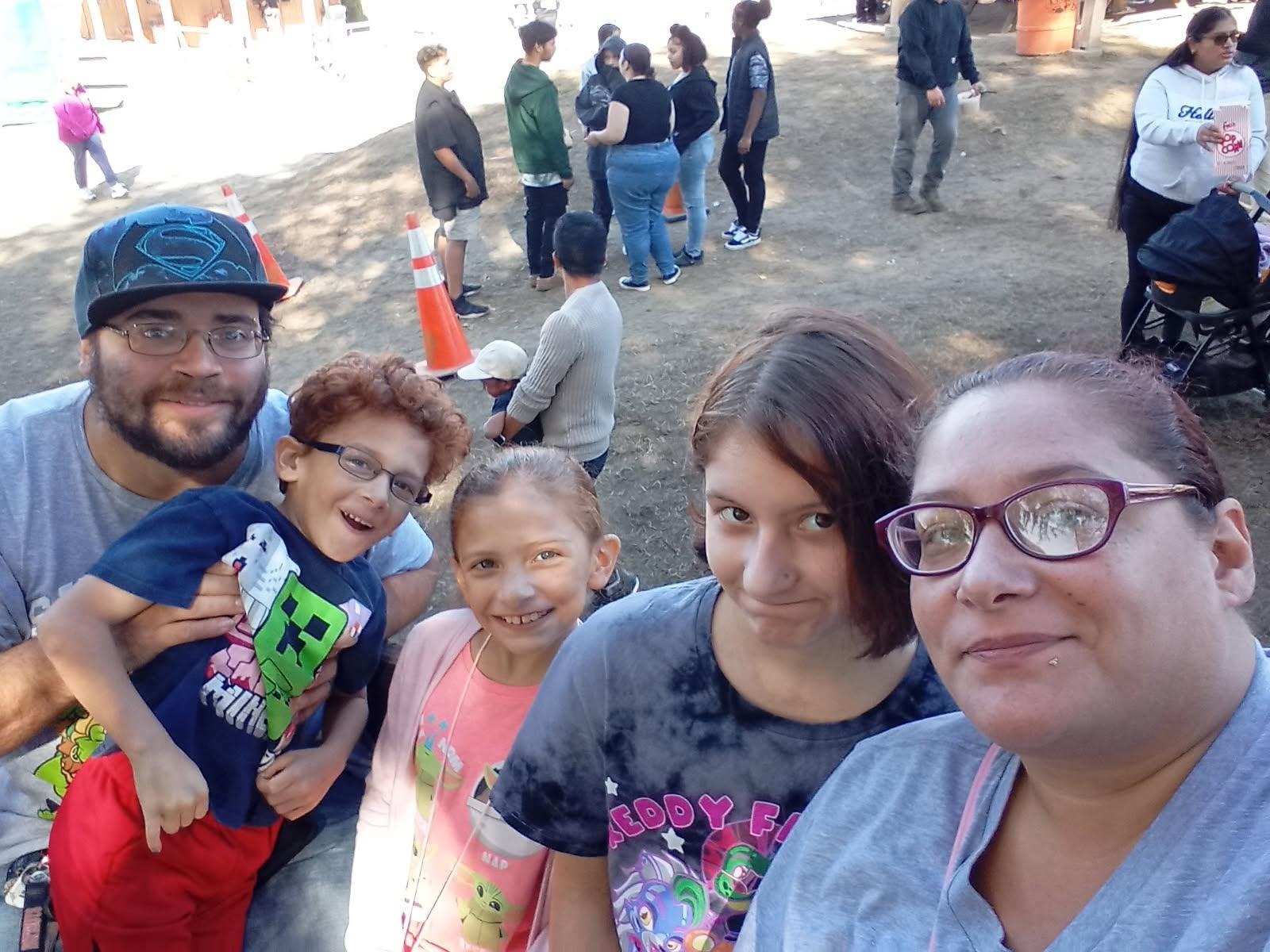 Help Rojelio Cordero and family rebuild after High St Fire campaign photo, 4 of 6