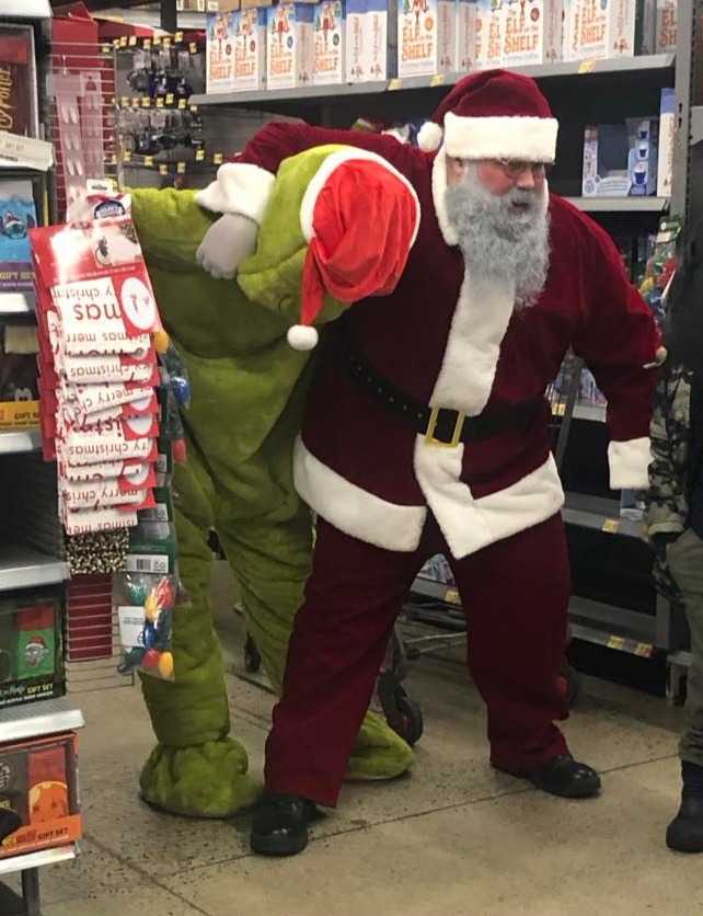 Support Shop with a Cop 2025 for Kids' Holiday Joy campaign photo, 2 of 8