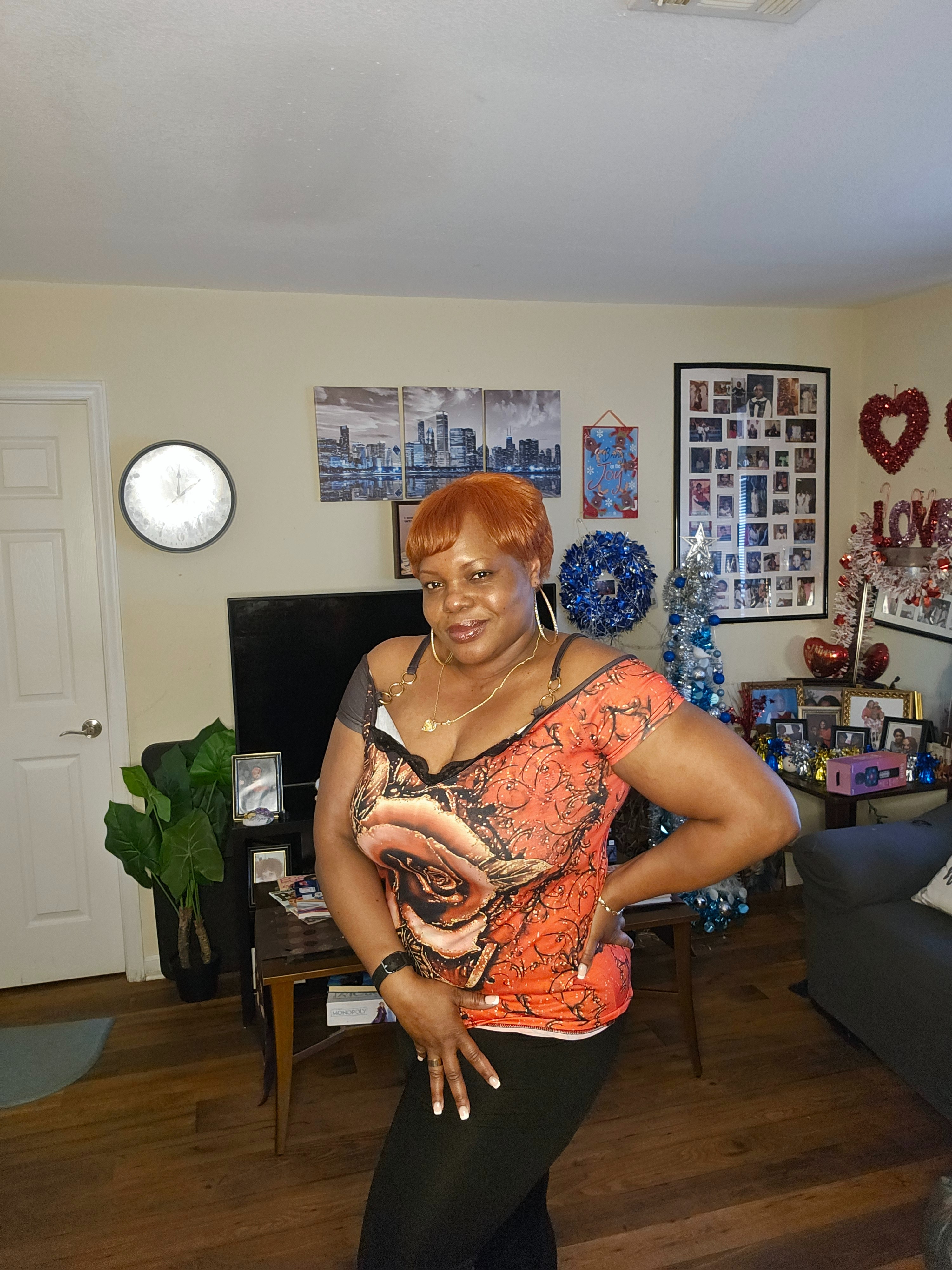 Support Shakeena’s Mission to Help Others campaign photo, 6 of 8