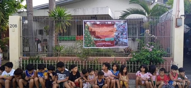 Bringing Christmas Joy to Local Families in the Philippines campaign photo, 7 of 8