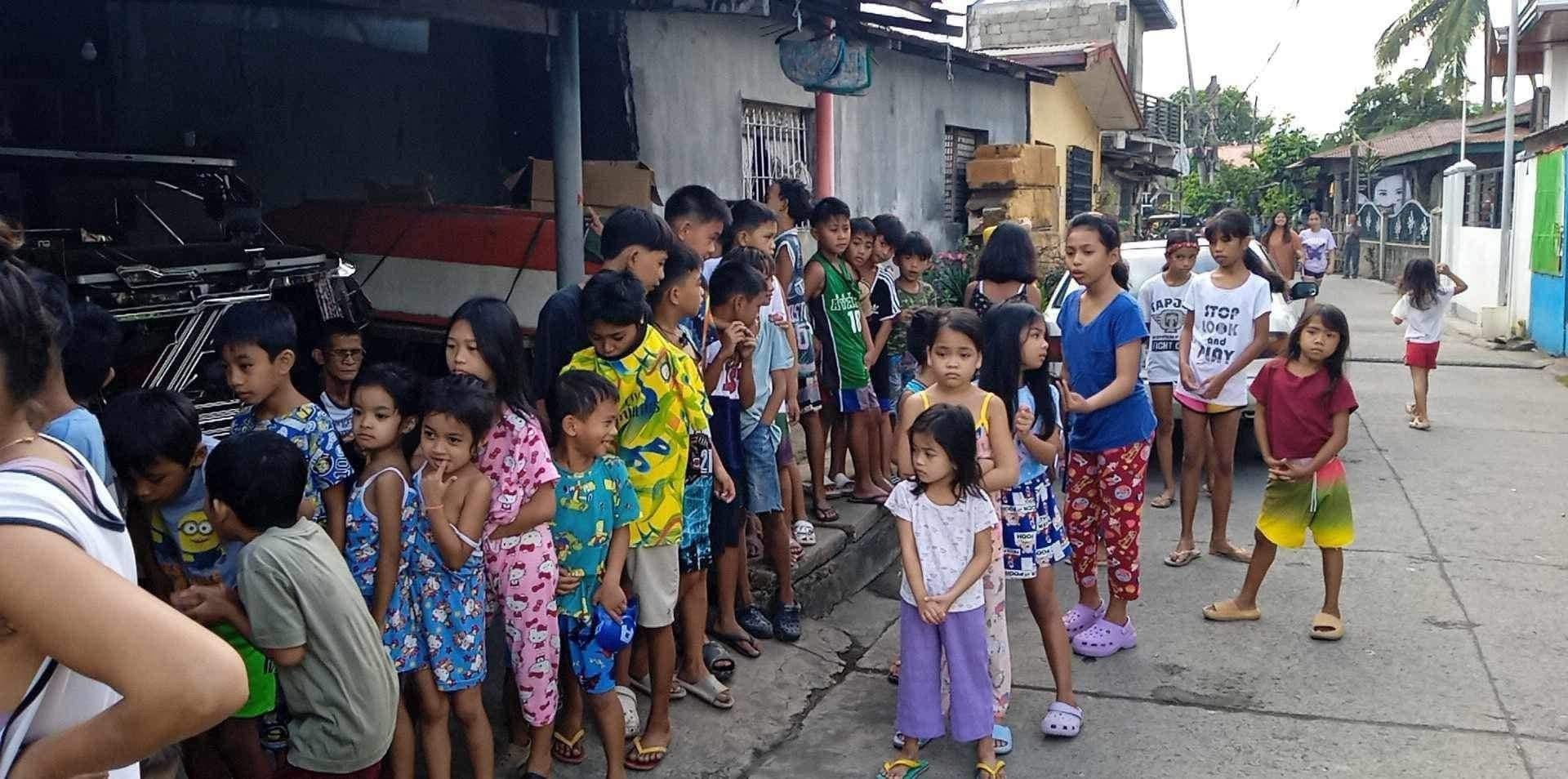 Bringing Christmas Joy to Local Families in the Philippines campaign photo, 6 of 8