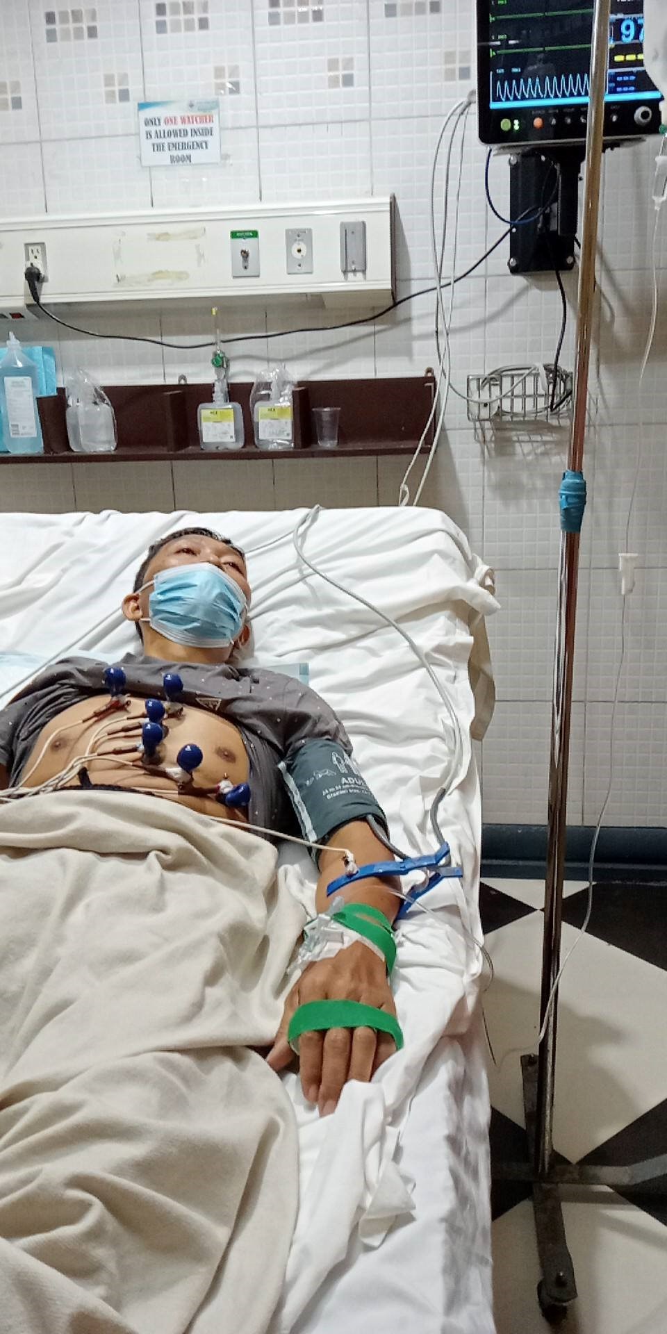 Urgent Medical help, Financial Aid Needed campaign photo, 4 of 5